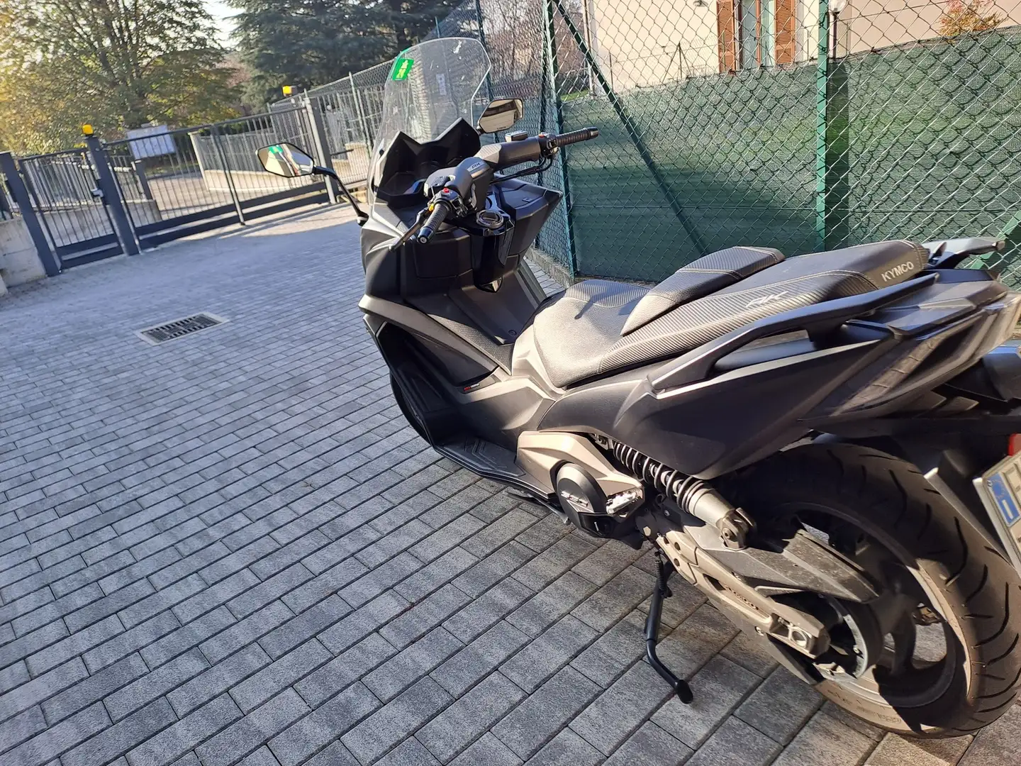 Kymco AK 550 Nero - 1