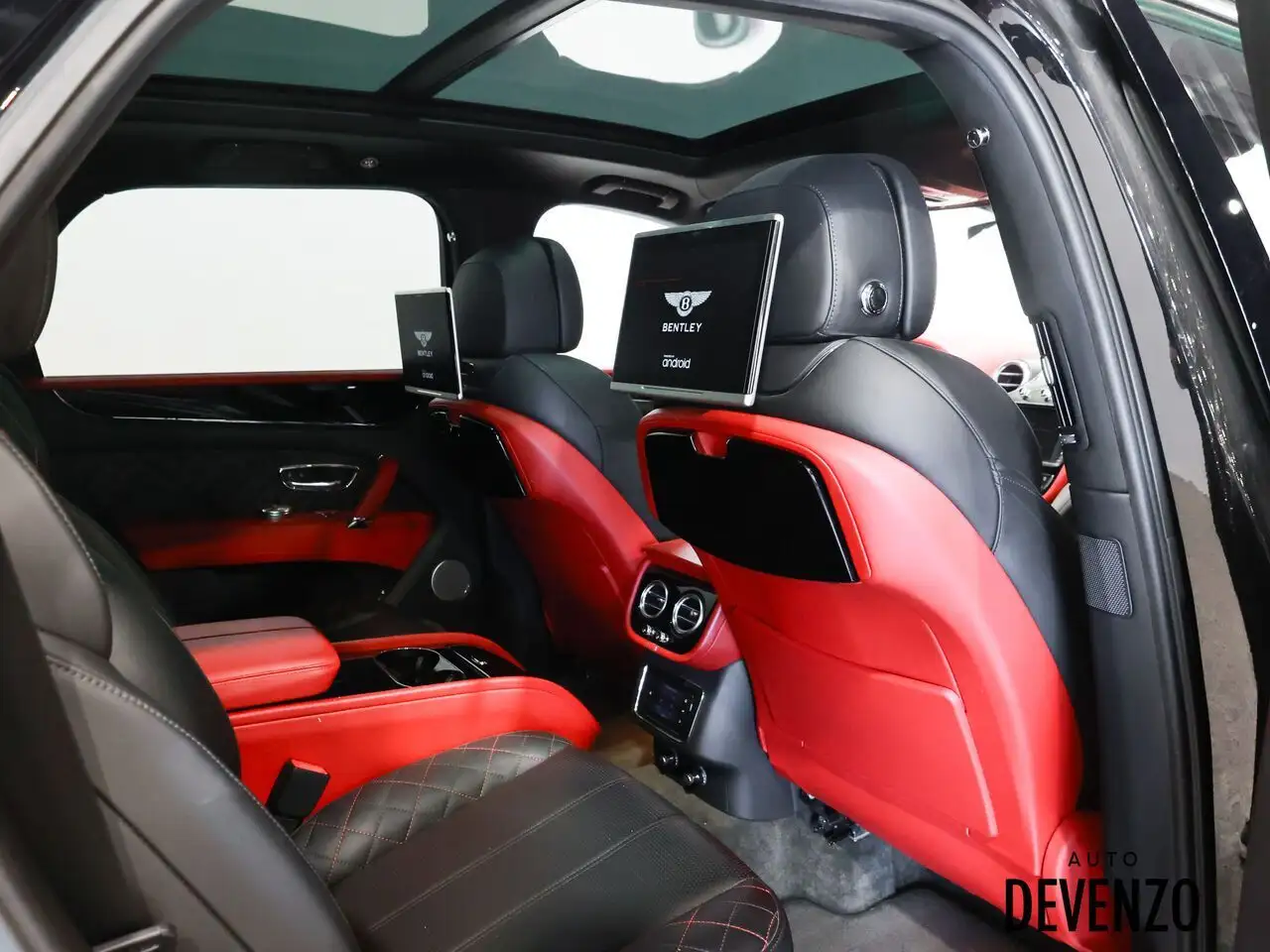 Bentley Bentayga fotografie Bentley Bentayga