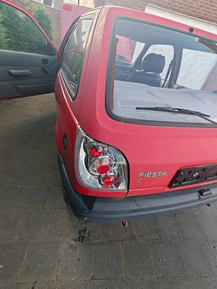 Ford Fiesta 1.1i Classic, foto 2