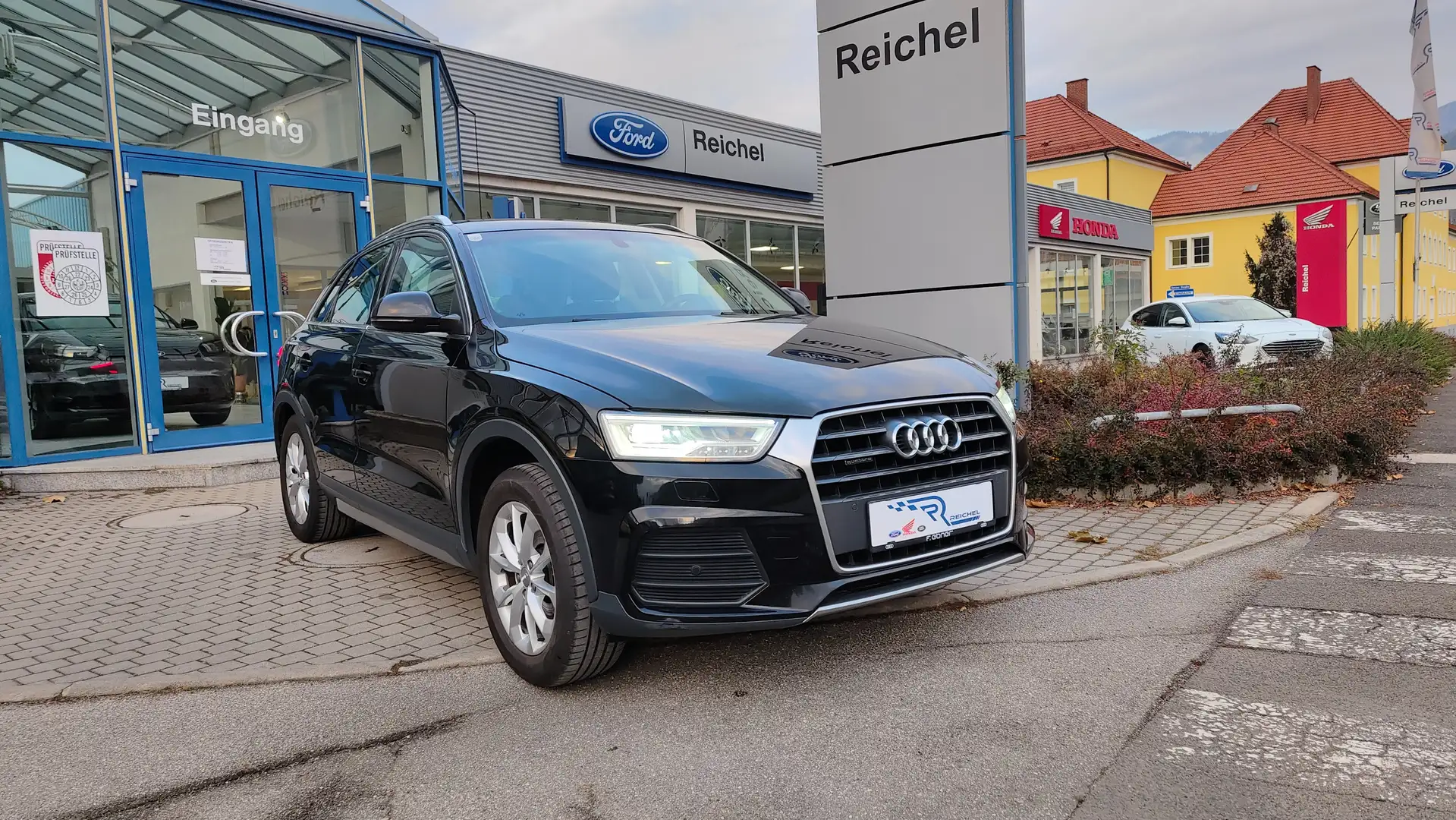 Audi Q3 design quattro Zwart - 1
