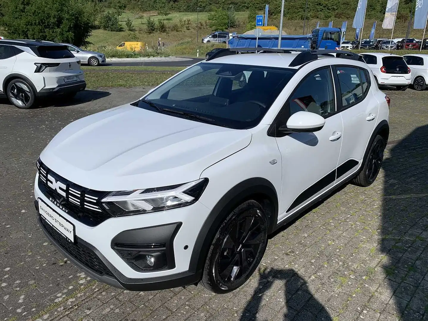 Dacia Sandero Stepway Expression TCe 90 Navi SHZ PDCvo+hi+Kamera Weiß - 1