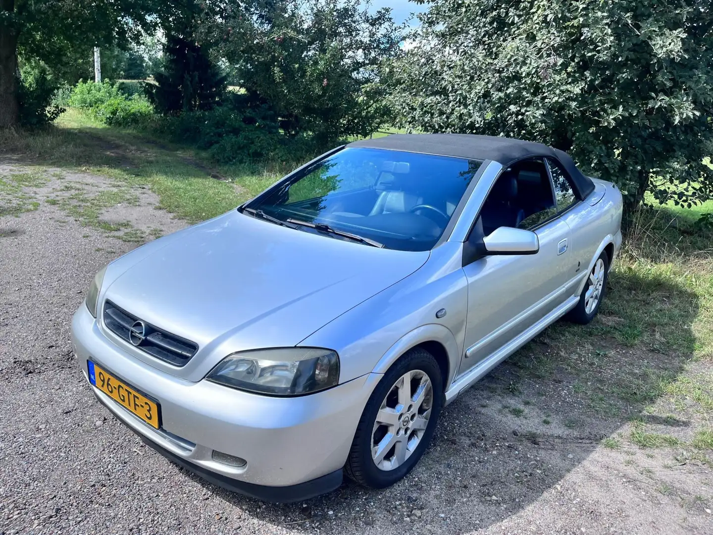 Opel Astra Cabriolet 2.2-16V Gris - 1
