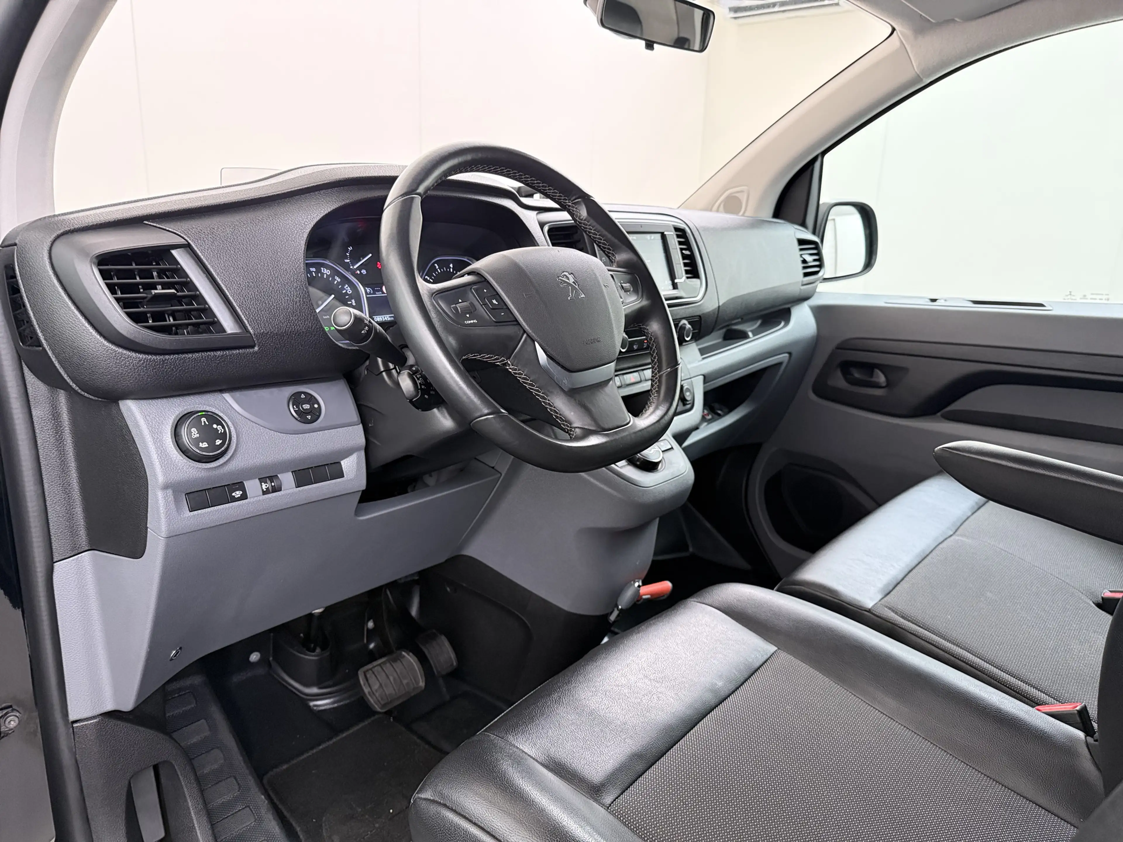 Peugeot Expert 2.0HDI Automaat 2XSchuifdeur 3-Pers. Adap.Cruise H — photo 3