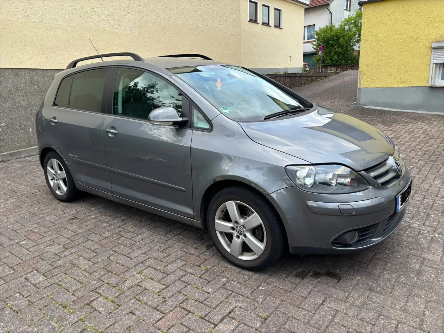 Volkswagen Golf Plus V 5 1.6 United Benzin - 2
