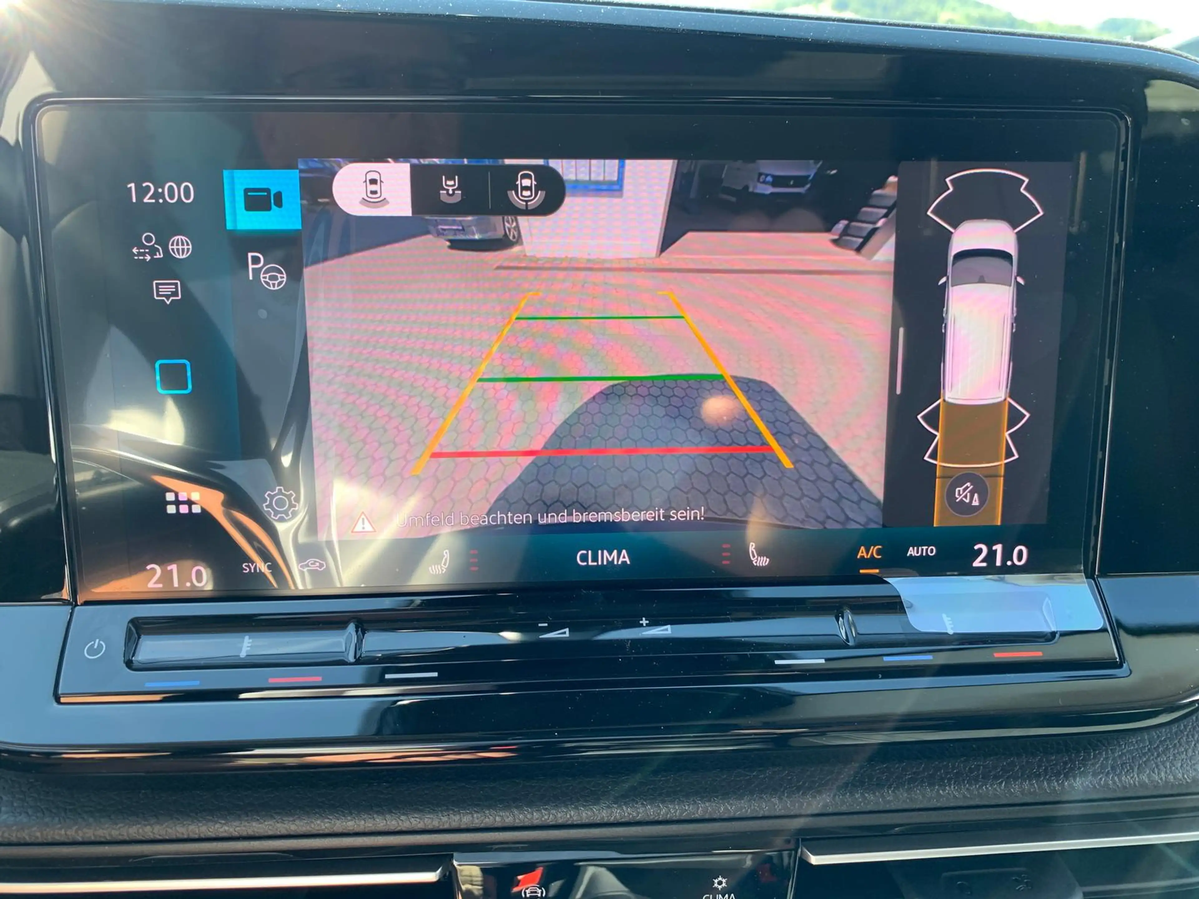 Volkswagen Caddy Style eHybrid AHK Panorama Kamera App — photo 9