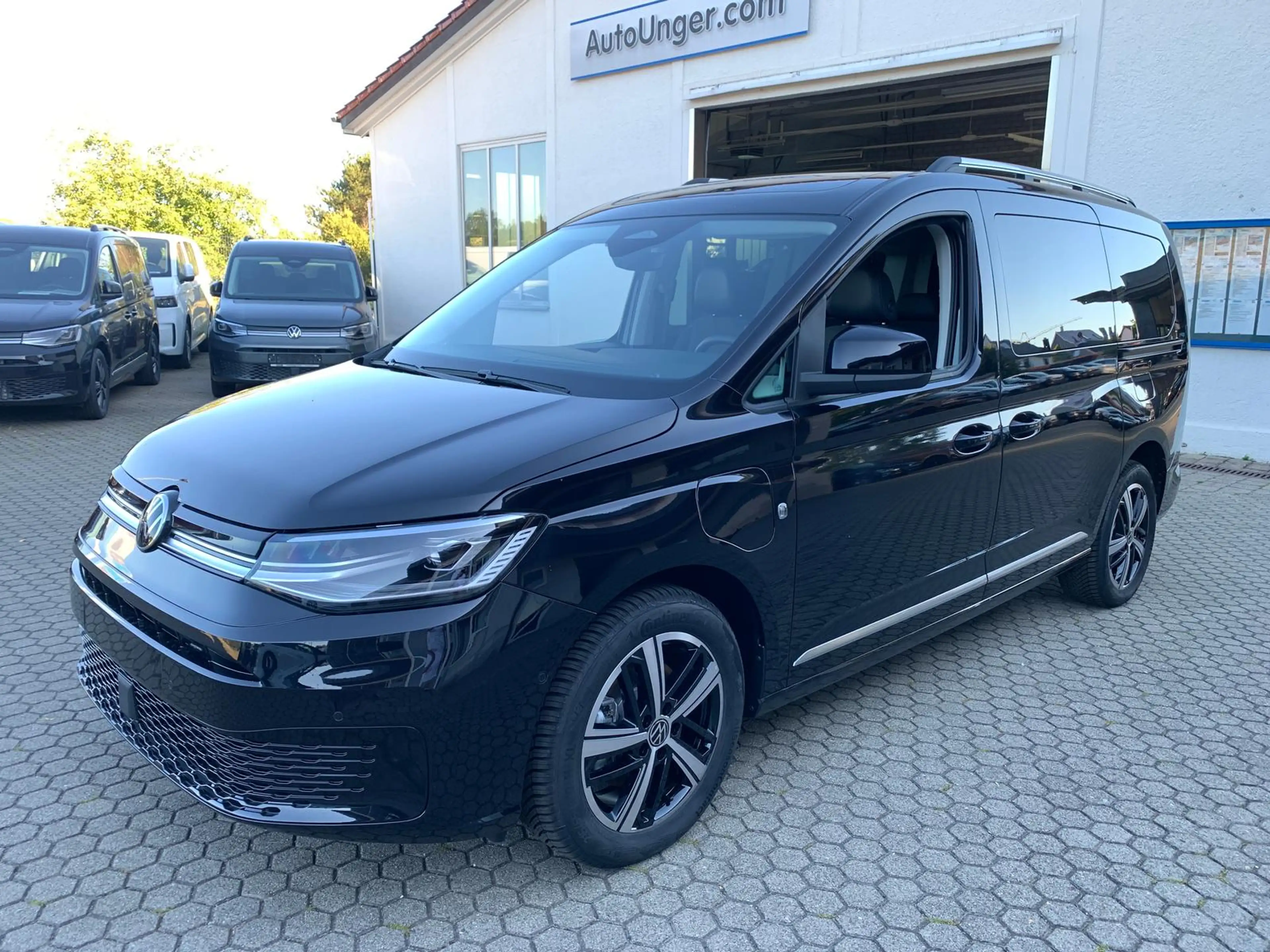 Volkswagen Caddy Style eHybrid AHK Panorama Kamera App