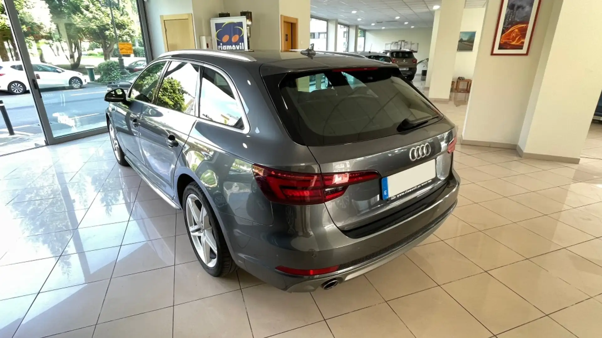 Audi A4 Avant 2.0TDI S line ed. S tronic 110kW (4.75) Gris - 2