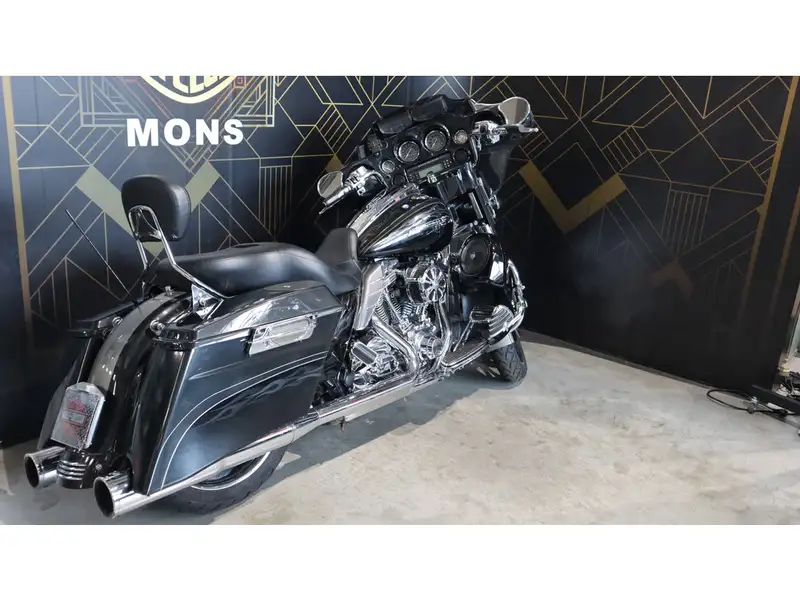 Harley-Davidson Sport Glide - foto 4