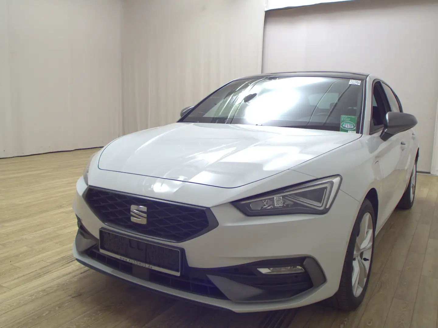 SEAT Leon 1.4 e-HYBRID FR Navi LED Pano Shz ACC Blanc - 2