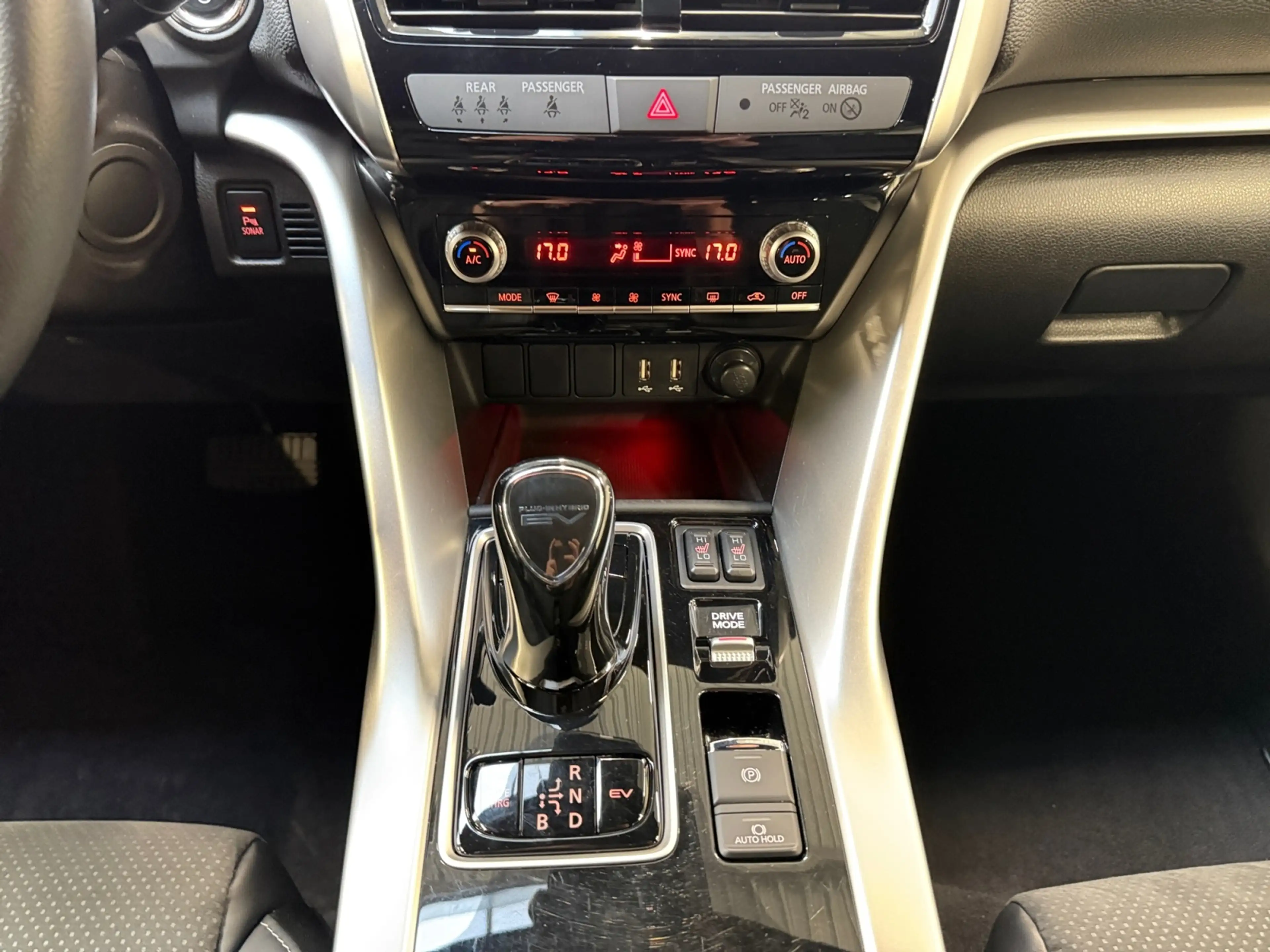 Mitsubishi Eclipse Cross 2.4 PHEV Intense+ I Cruise Control I Camera I Stoe — photo 8
