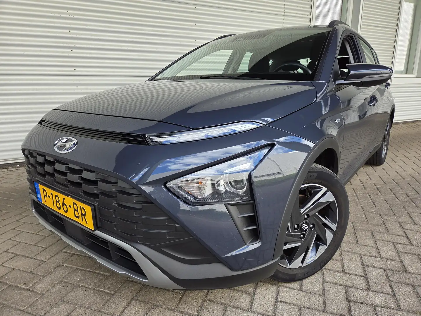 Hyundai BAYON 1.0 T-GDI Comfort Smart Gris - 2