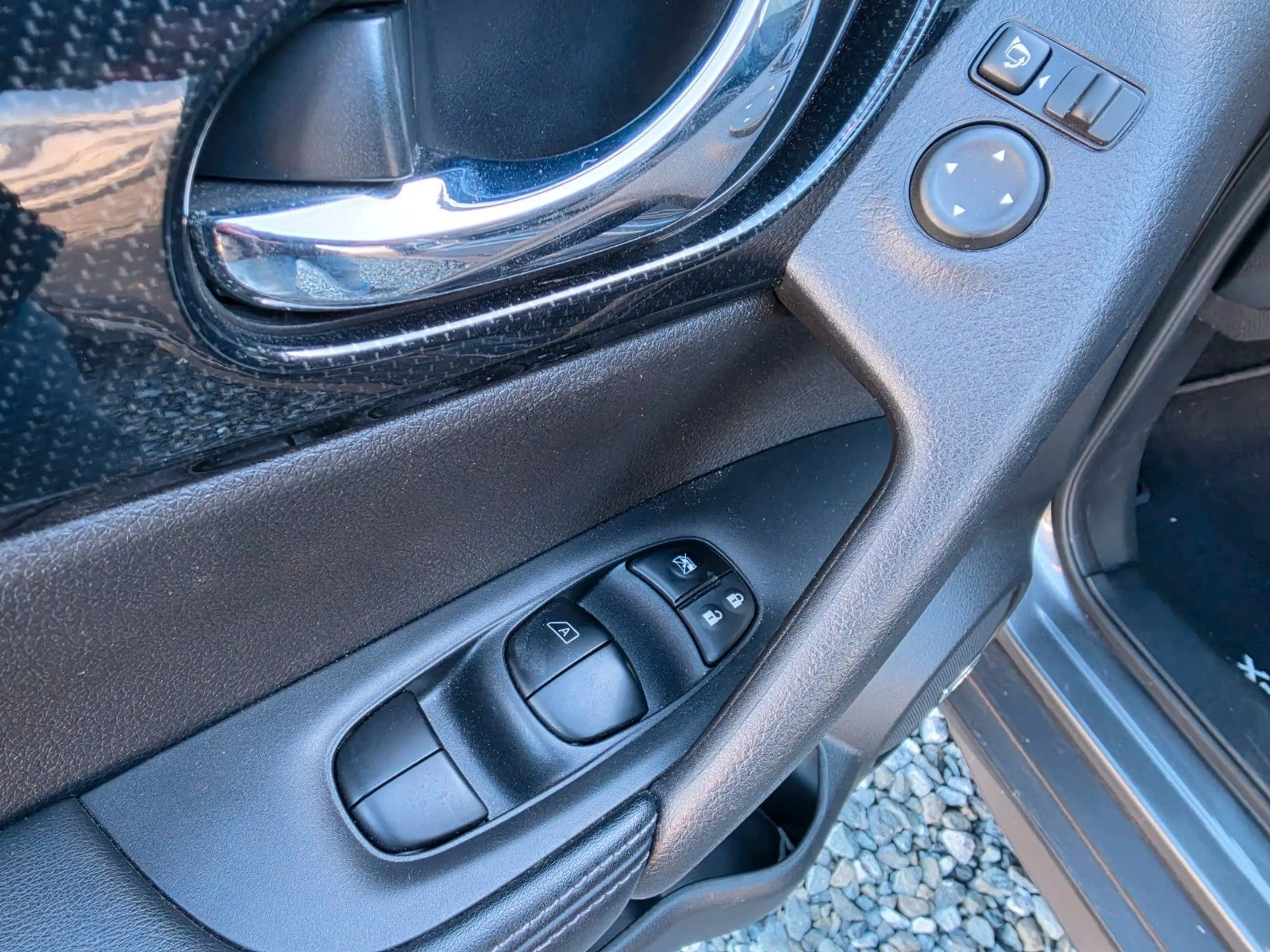 Nissan X-Trail Tekna Vollausstattung 58Tkm — photo 26