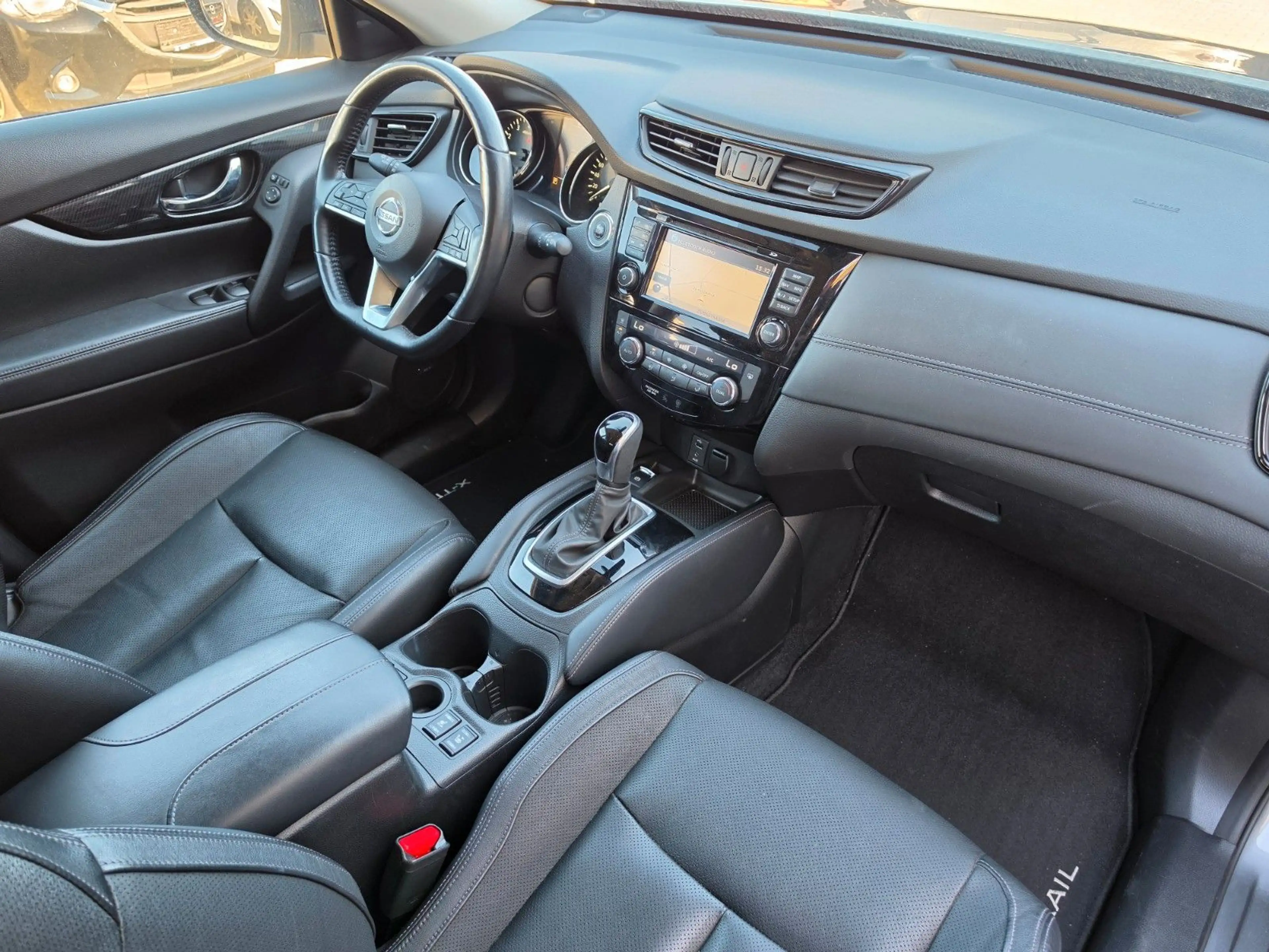 Nissan X-Trail Tekna Vollausstattung 58Tkm — photo 15