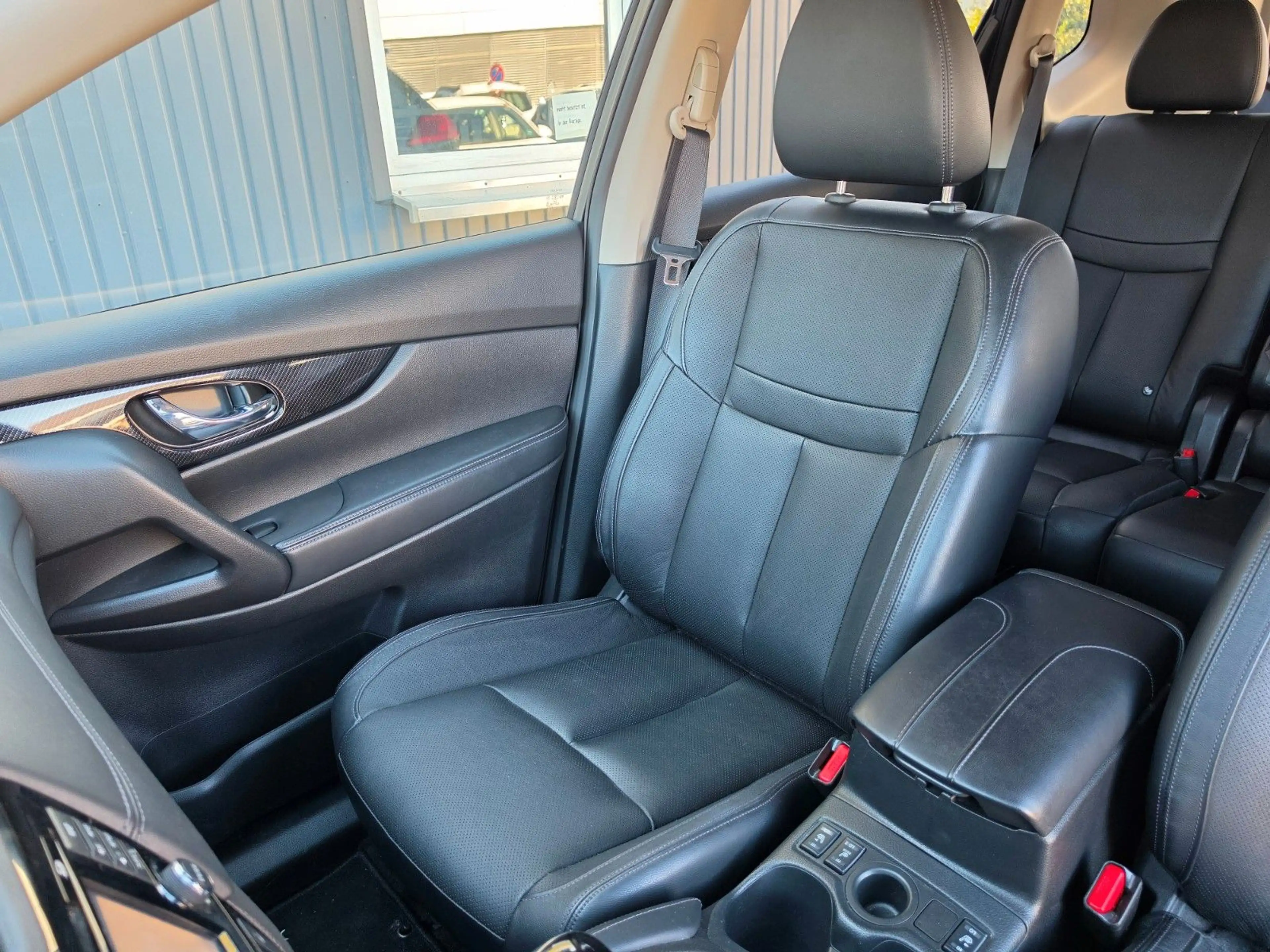 Nissan X-Trail Tekna Vollausstattung 58Tkm — photo 11