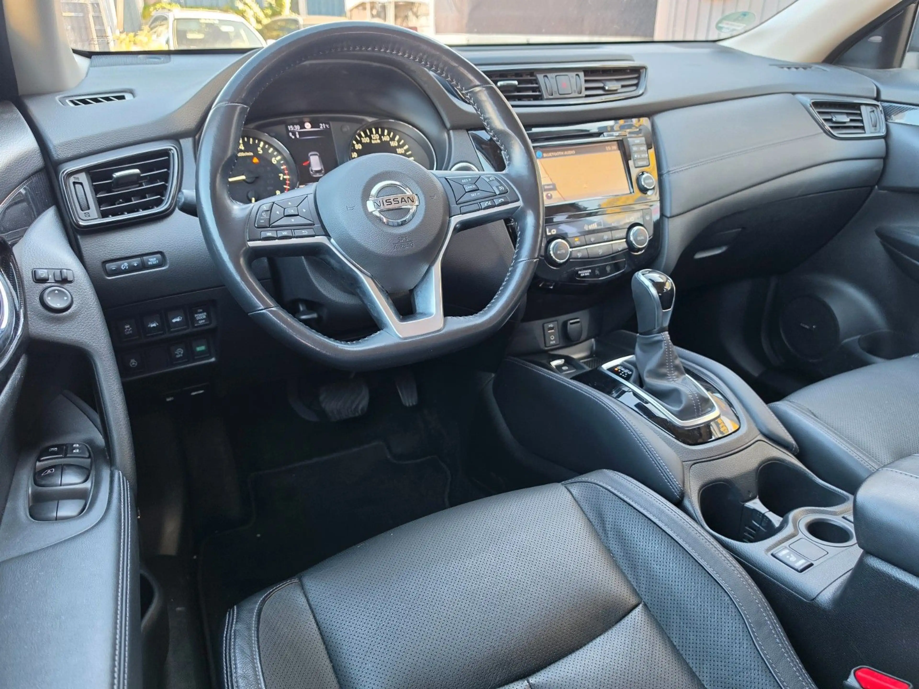 Nissan X-Trail Tekna Vollausstattung 58Tkm — photo 17