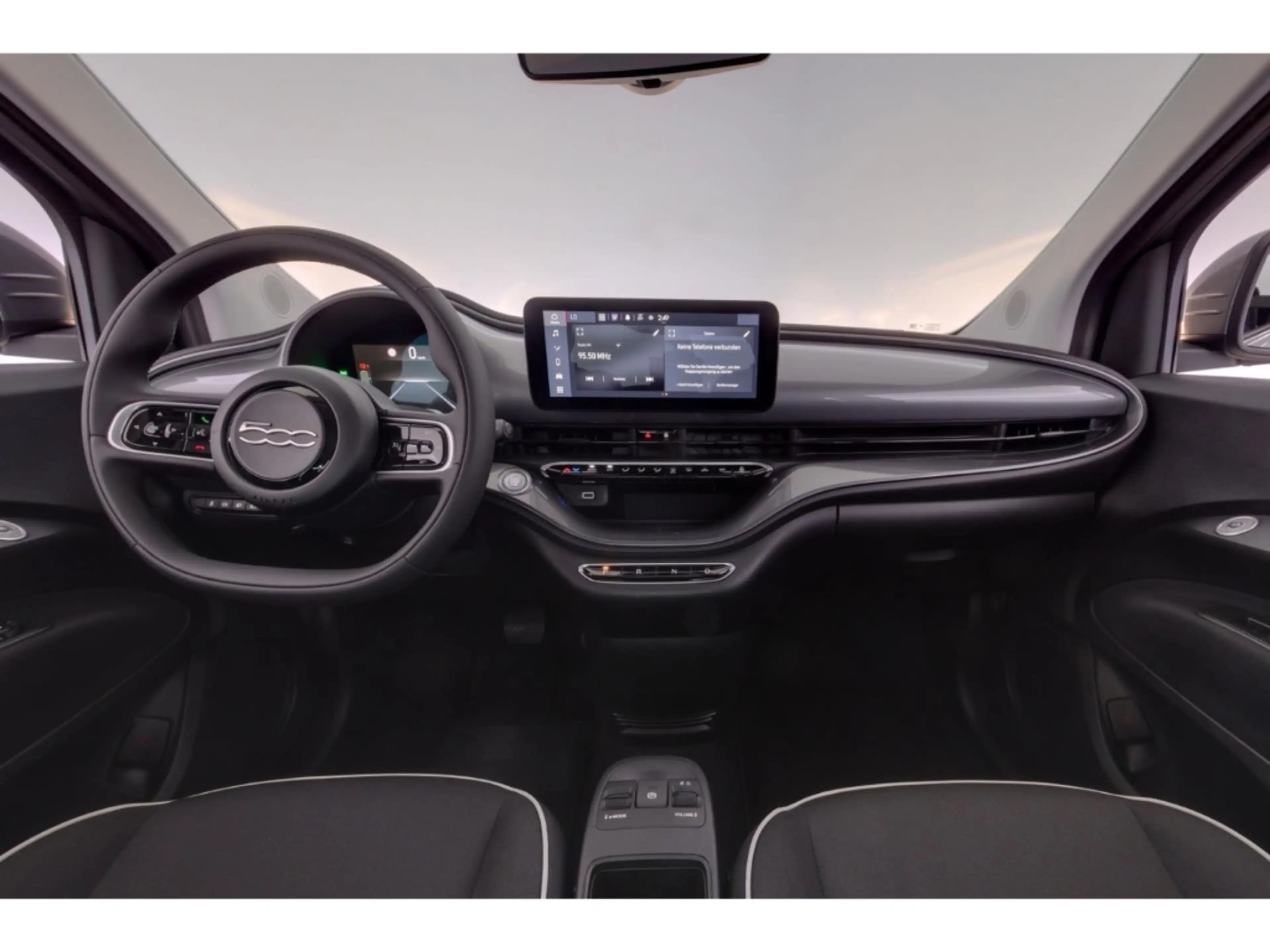Fiat 500e e RED +TEMPO+KEYLESS+VIRTUAL+KLIMA — photo 9