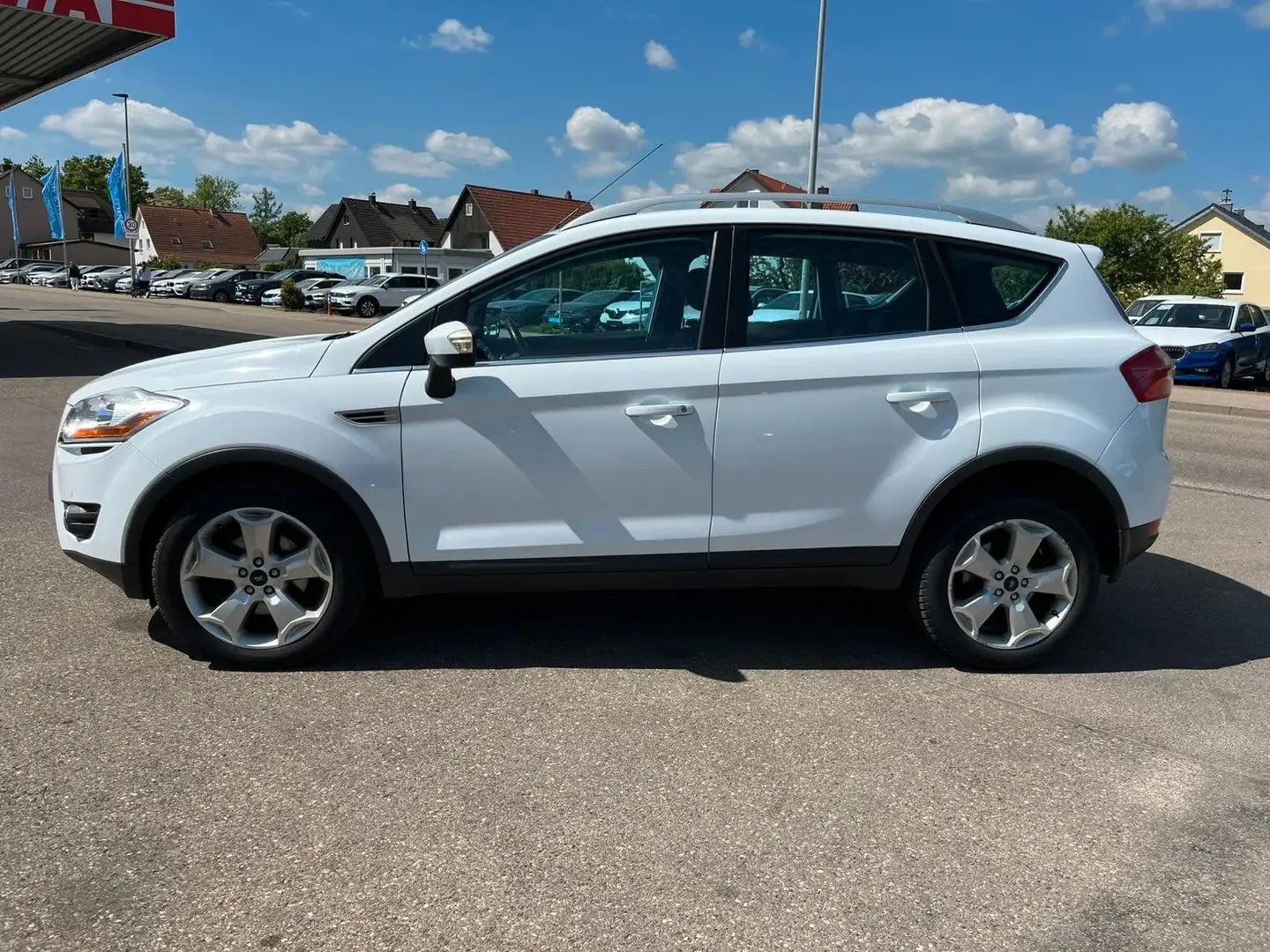 Ford Kuga 4x4 Titanium Weiß - 2