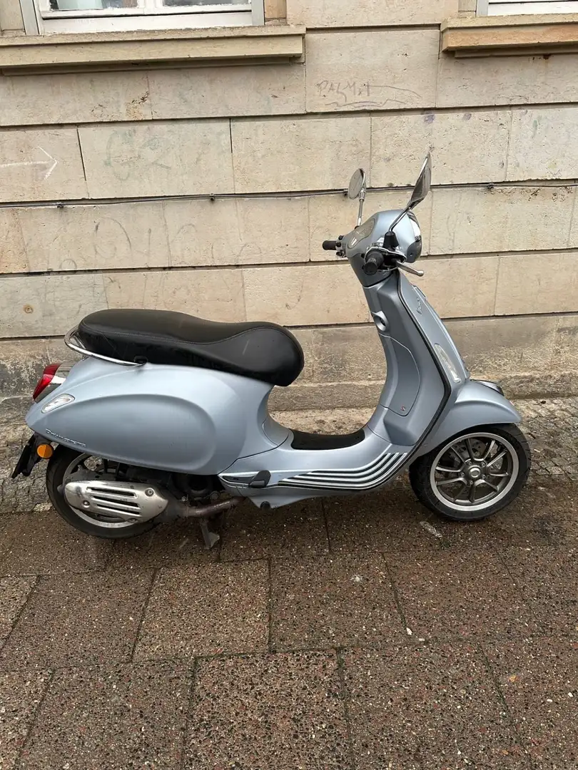 Vespa Primavera S 50 Šedá - 2