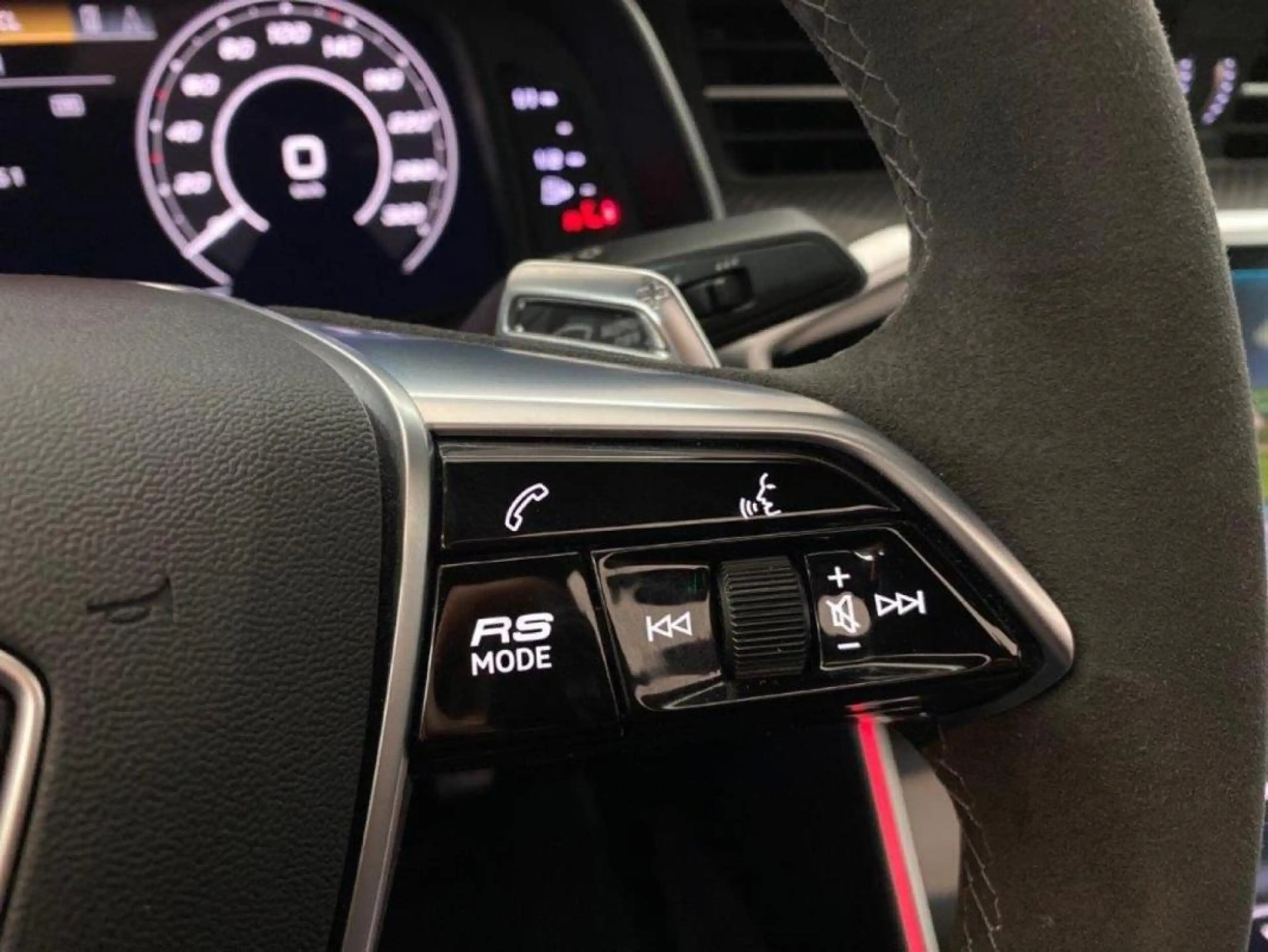 Audi RS7 -28% 4.0 V8 TFSI 600ch quattro tiptronic 8 53cv — photo 14