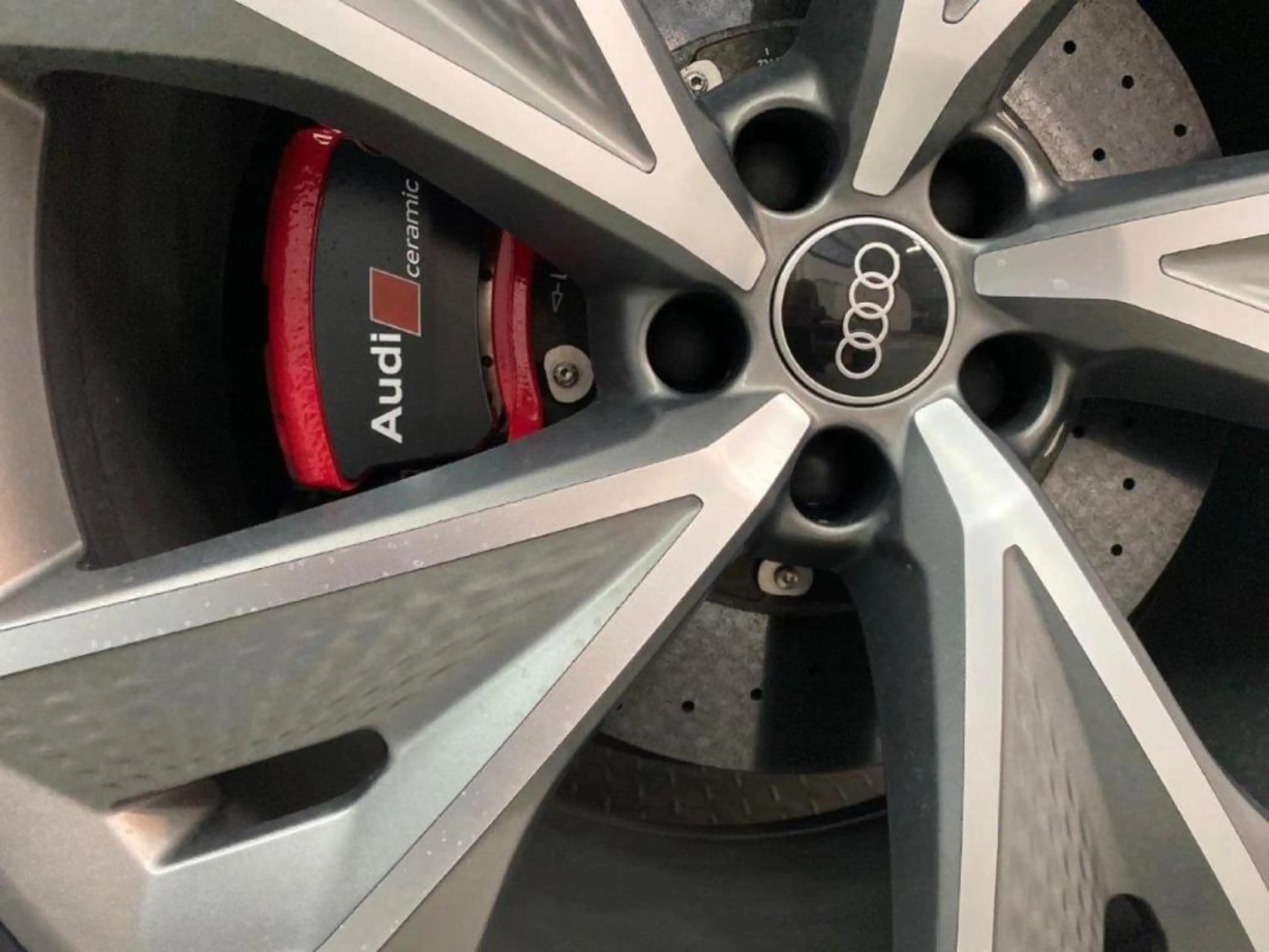 Audi RS7 -28% 4.0 V8 TFSI 600ch quattro tiptronic 8 53cv — photo 23