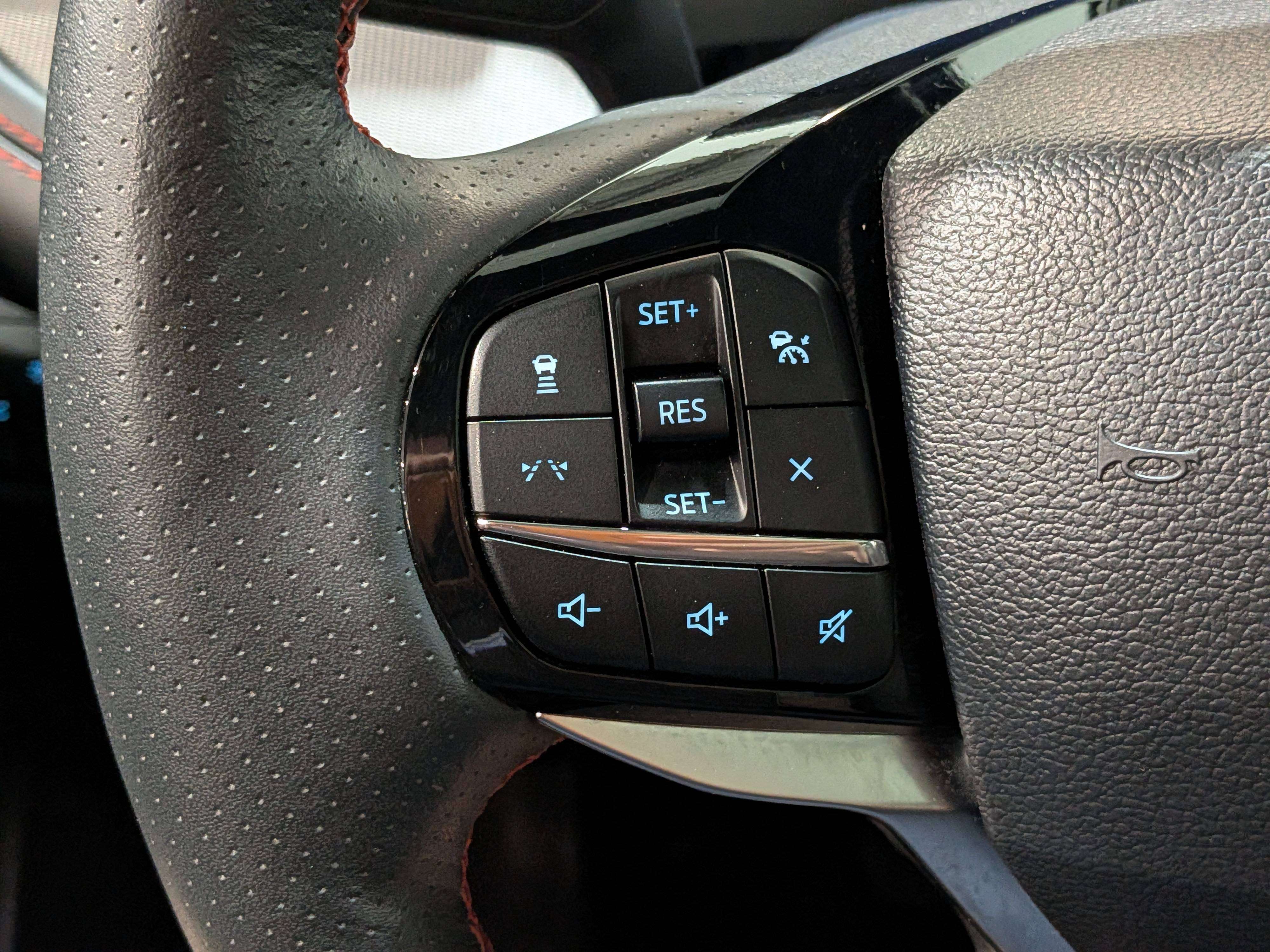 Ford Explorer 2025