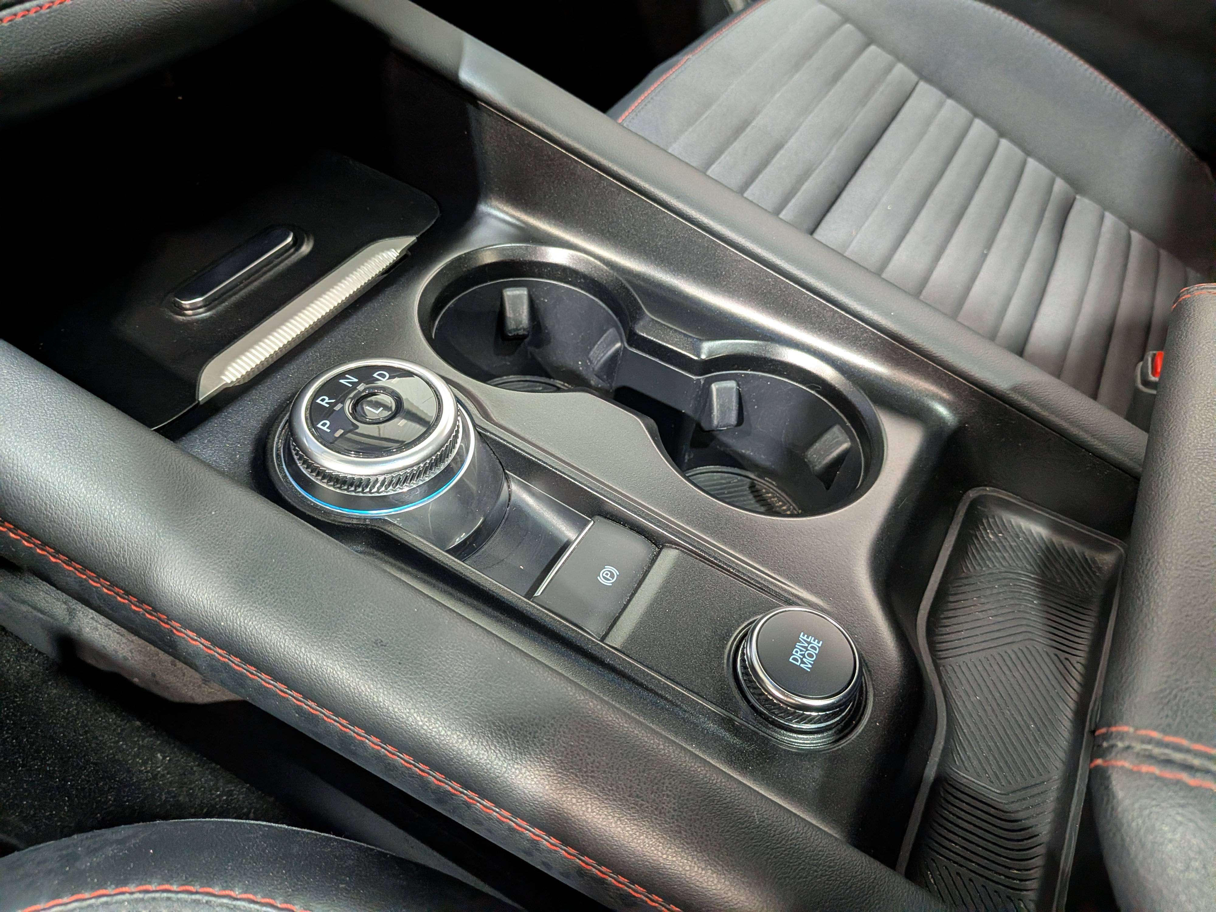 Ford Explorer 2025