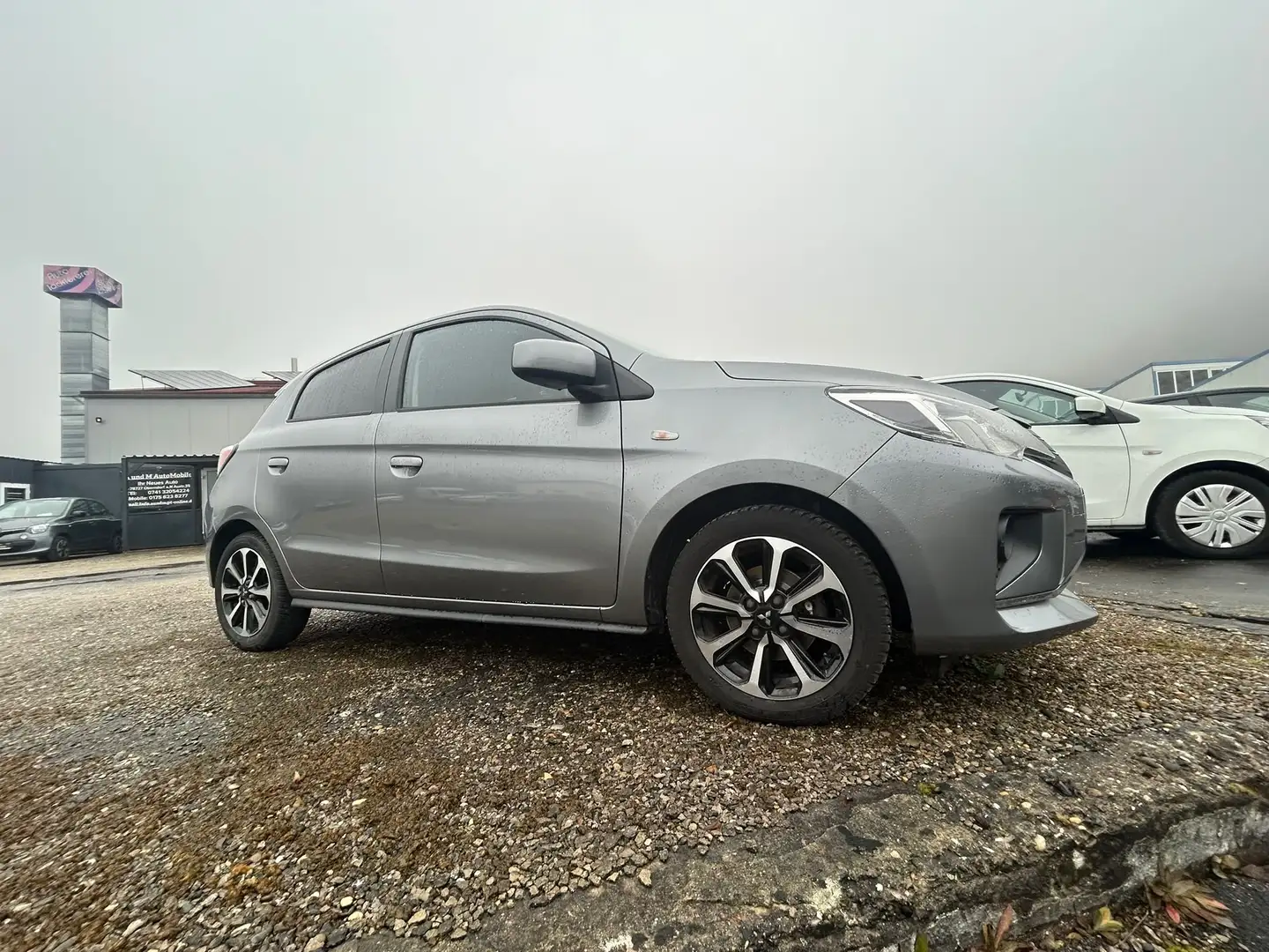 Mitsubishi Space Star 1.2 Intro Edition+30M.Garantie Automatik/Klima/ Grau - 2