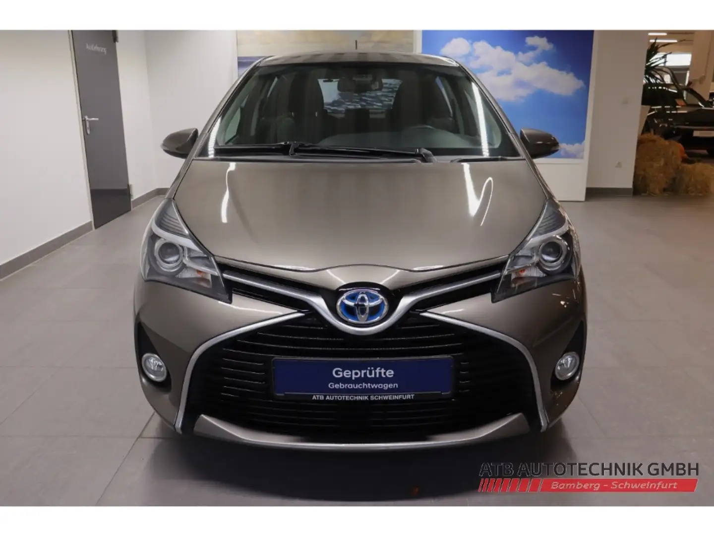 Toyota Yaris Edition-S Hybrid 1.5l VVT-i SHZ 2-Zonen-Klimaautom Bronze - 2