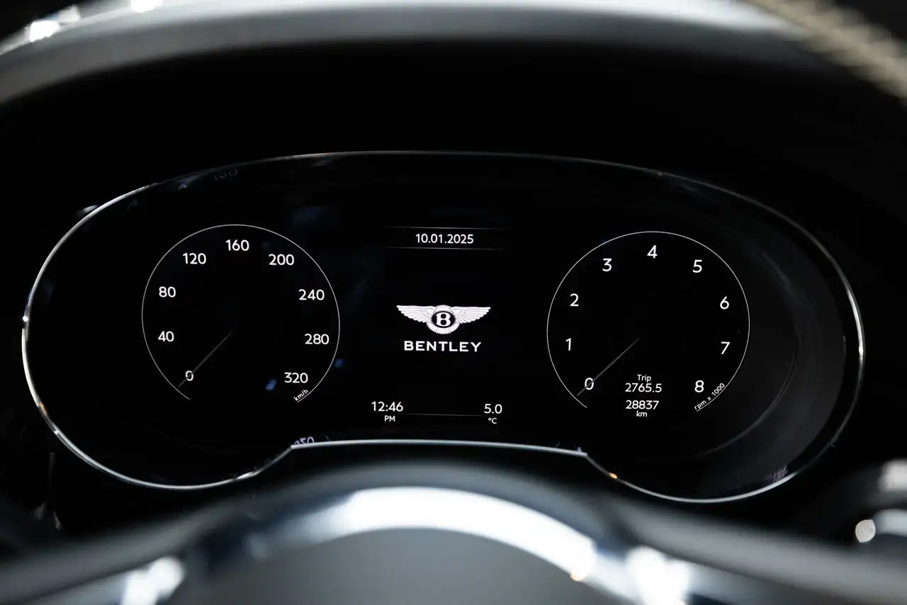 Bentley Bentayga снимка Bentley Bentayga