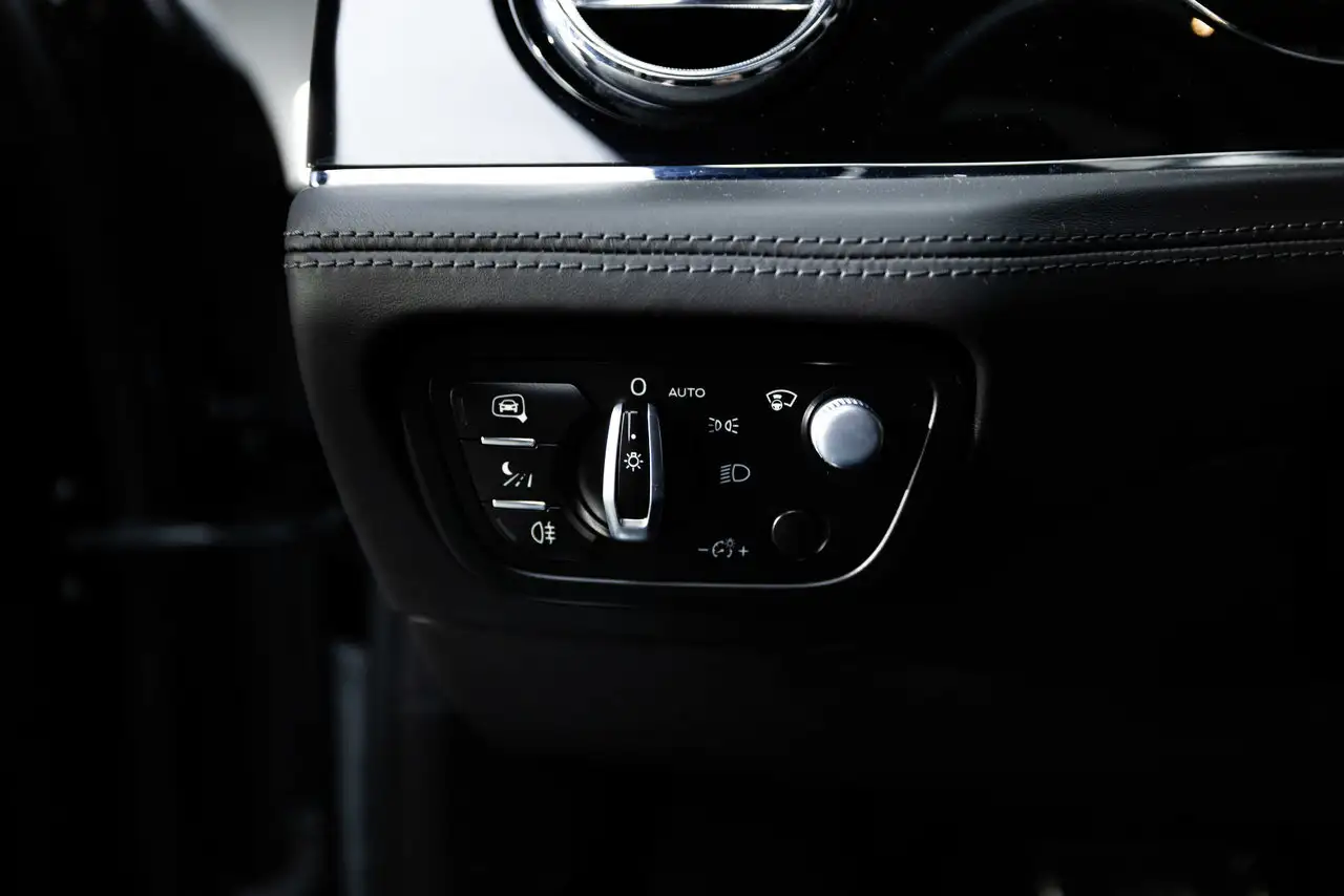 Bentley Bentayga снимка Bentley Bentayga