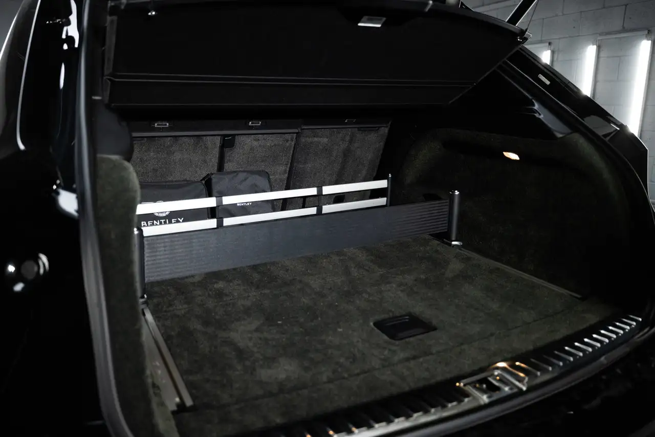 Bentley Bentayga снимка Bentley Bentayga