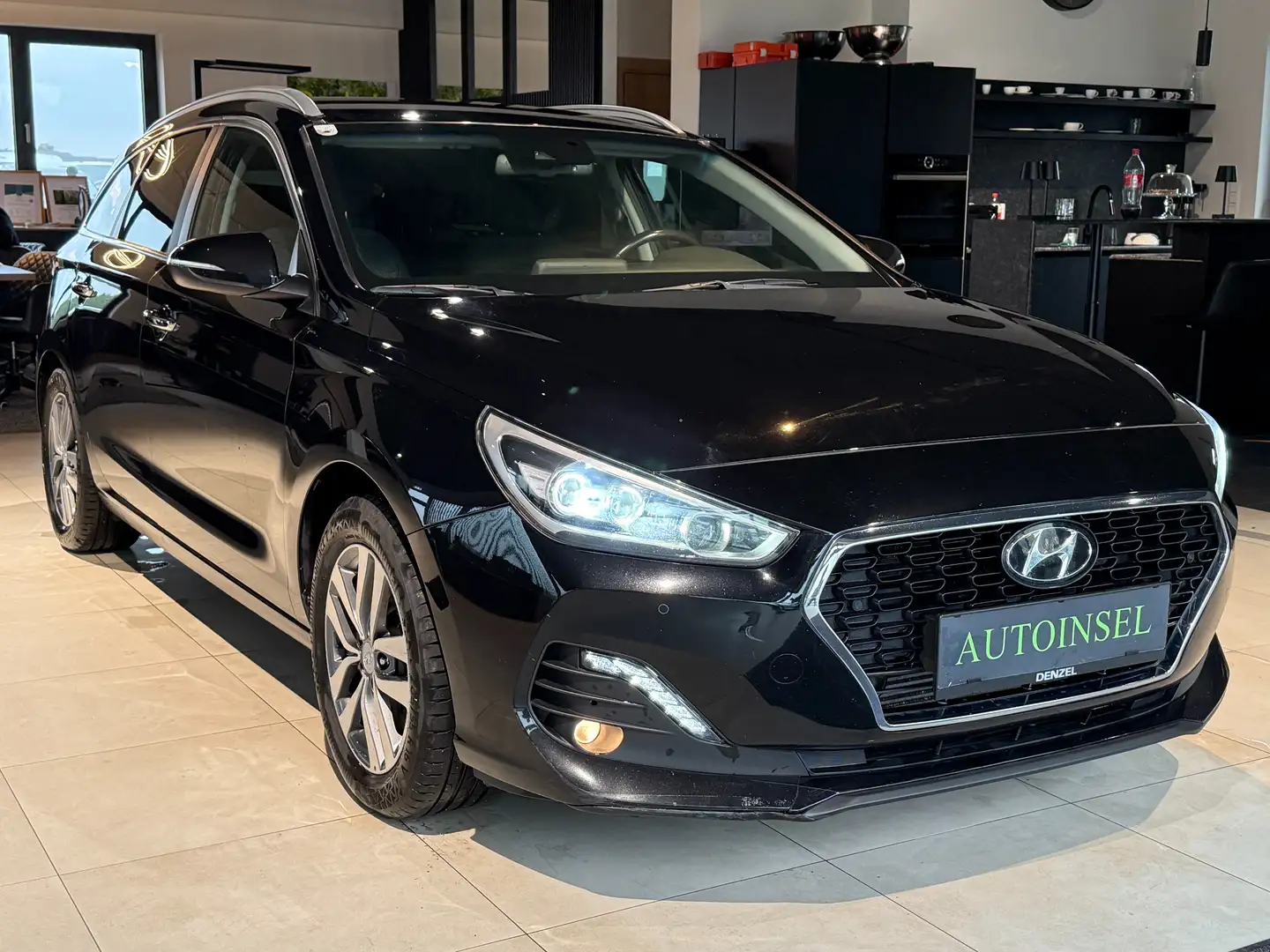 Hyundai i30 1,0 T-GDI Level 4 Zwart - 2