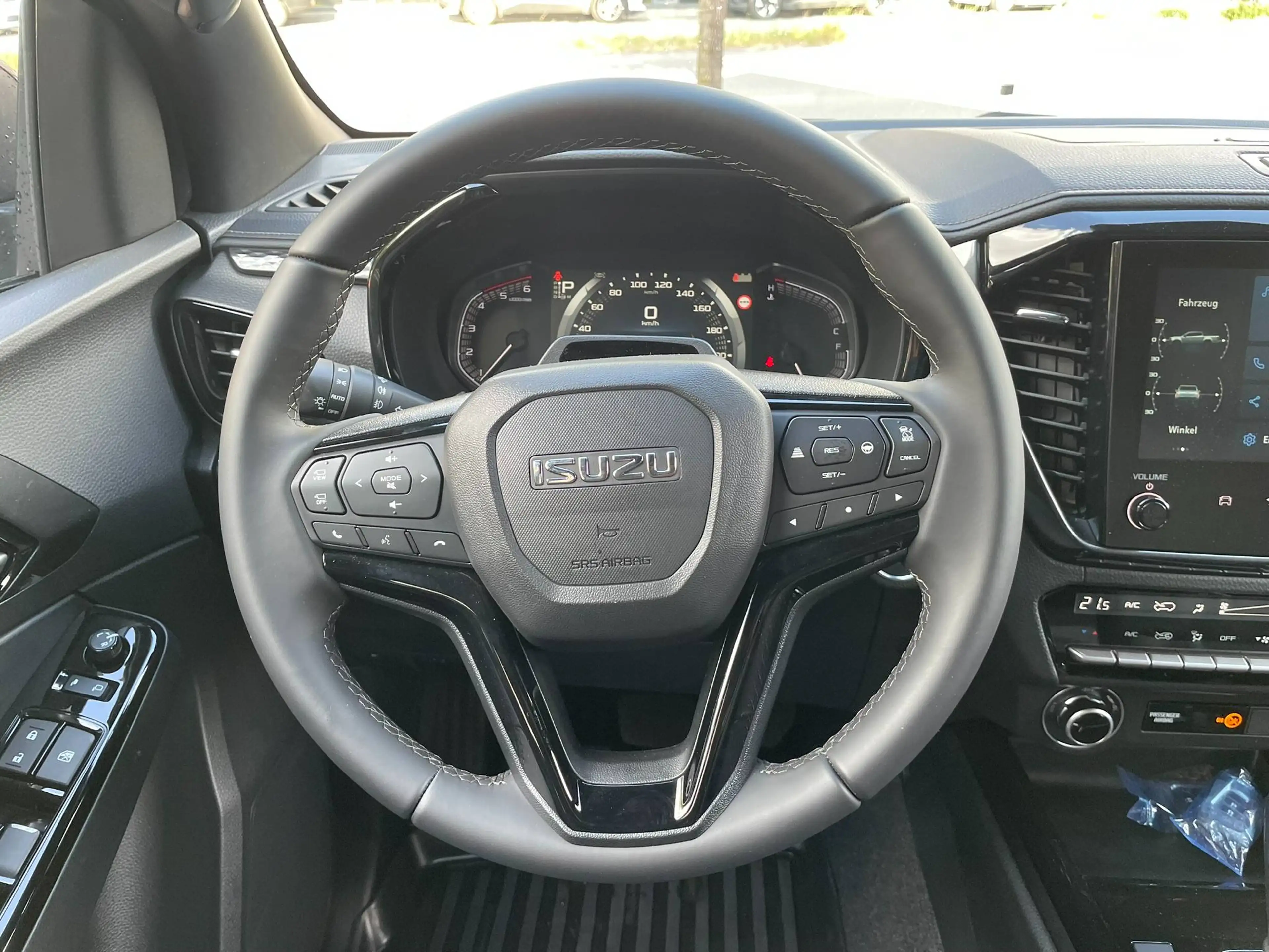 Isuzu D-Max V-Cross 2.2 163 PS 8-Gang Aut. 4WD LED Leder ohne Nova! — photo 11
