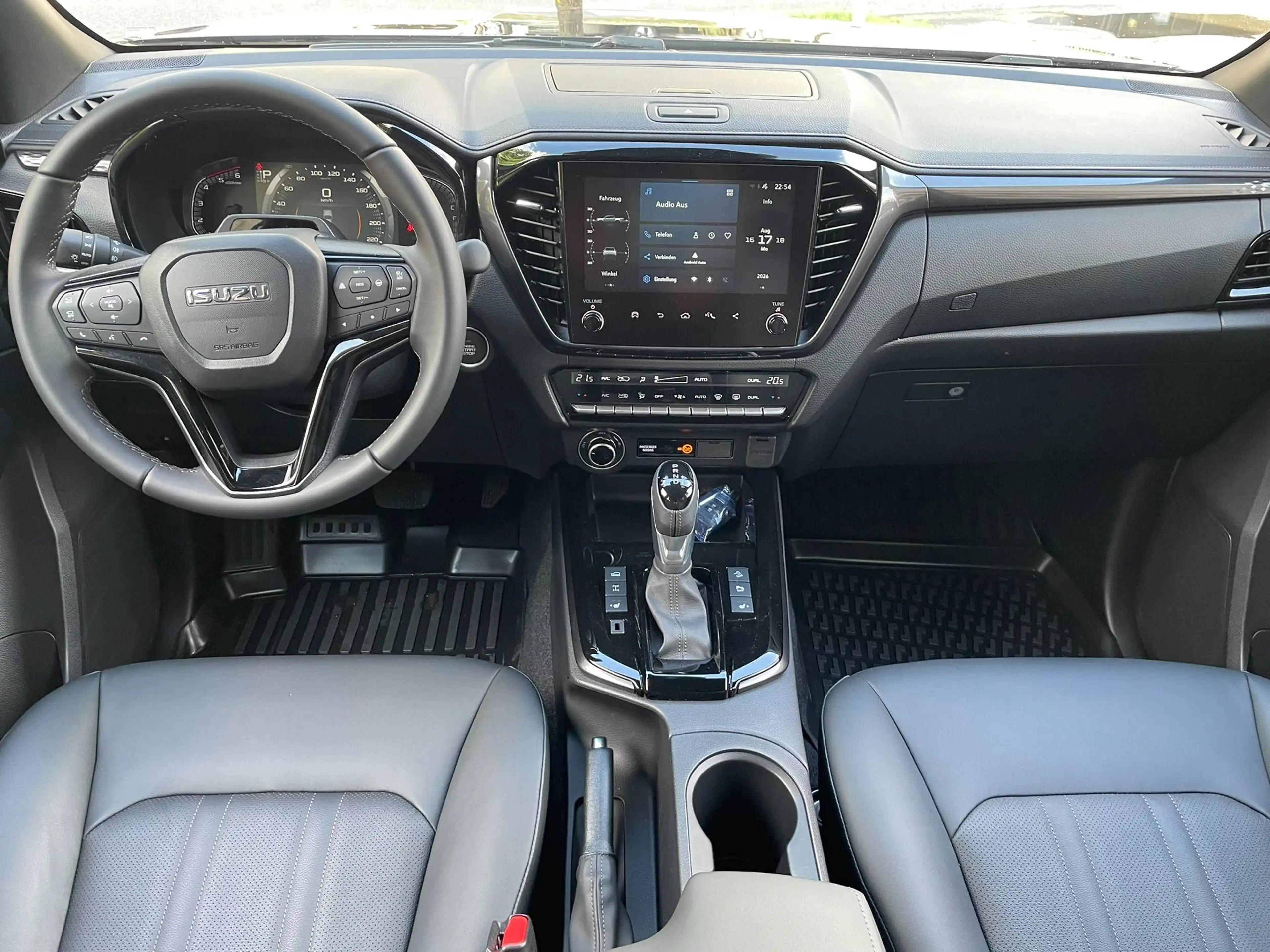 Isuzu D-Max V-Cross 2.2 163 PS 8-Gang Aut. 4WD LED Leder ohne Nova! — photo 8