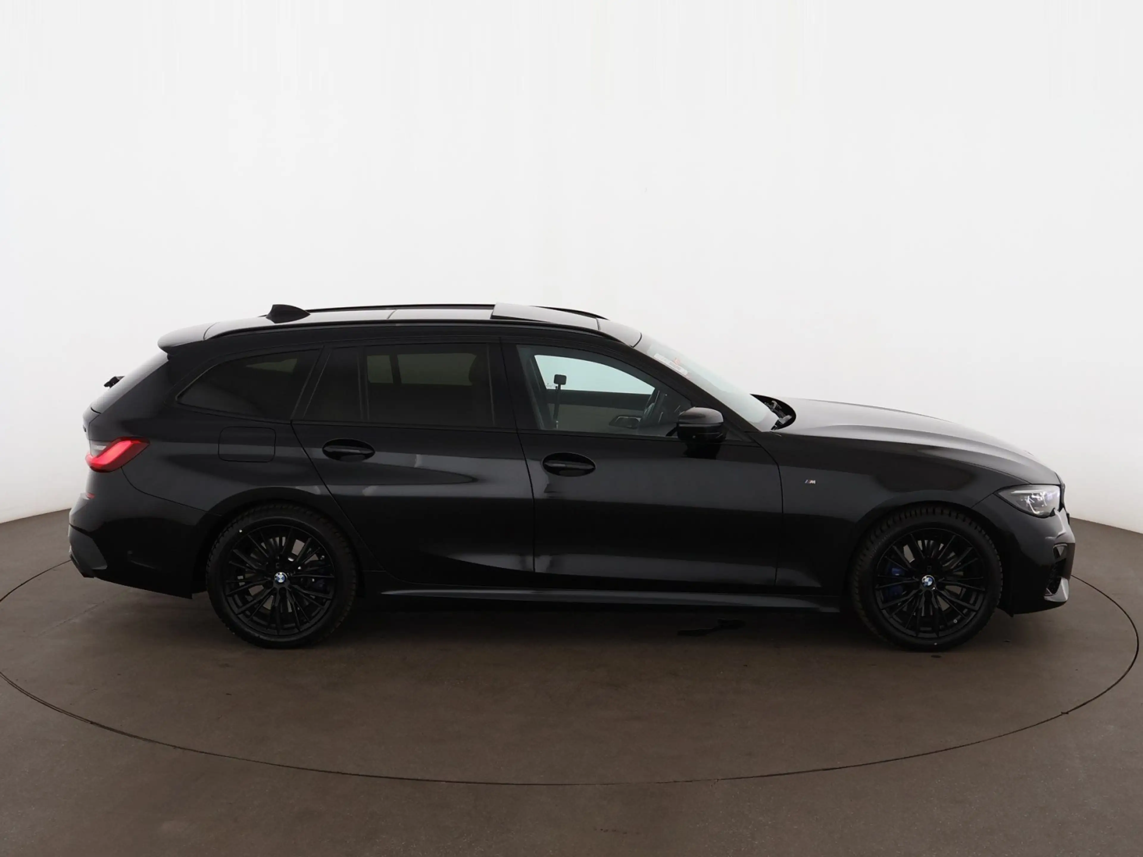 BMW 340 Md xDrive Touring Aut LASER 360-CAm SKY AHK — photo 10
