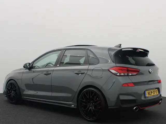 Hyundai i30 view 3