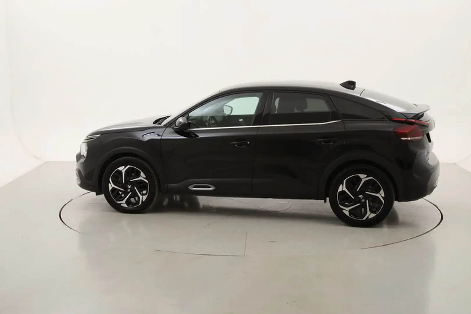Citroen C4 Shine EAT8 1.2 Benzina 131CV Nero - 2