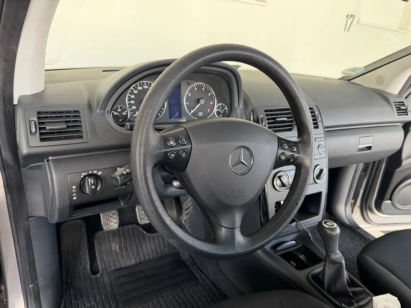 Mercedes-Benz A 170 A 170 Classic Classic Grau - 1