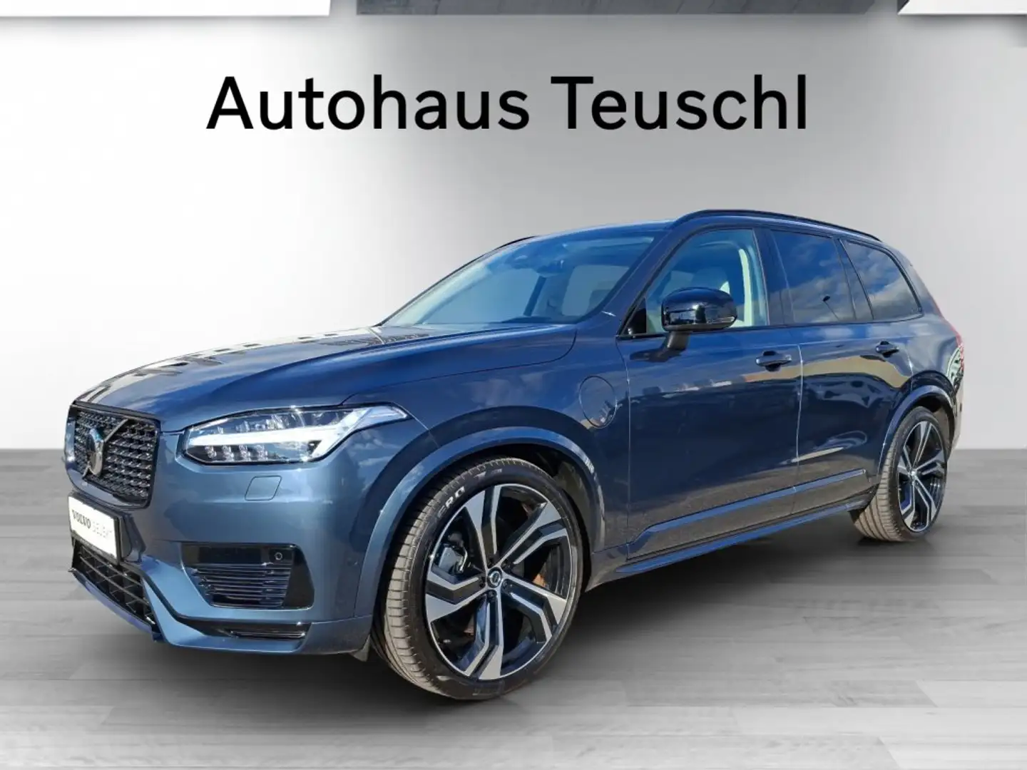 Volvo XC90 Ultra, T8 AWD Plug-in Hybrid, Elektrisch/Benzin, Dark, 7 Sit Blau - 1