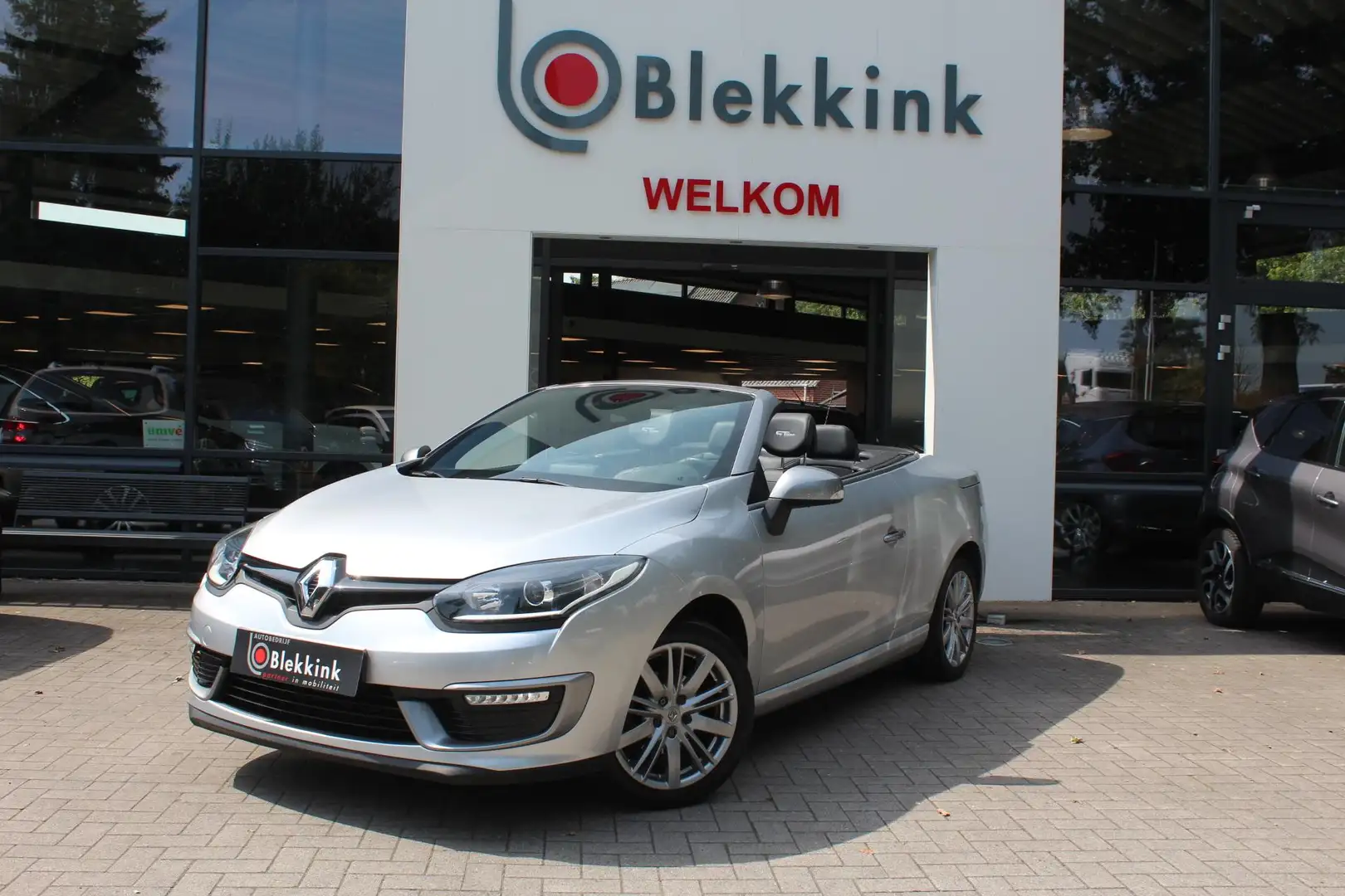 Renault Megane Coupé-Cabriolet 1.2 TCe GT-line 130 pk Gris - 2