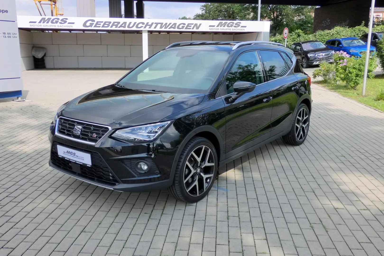 SEAT Arona 1.0 'FR' DSG #ACC #FULL LINK #DAB+ #KAMERA #LED Schwarz - 2