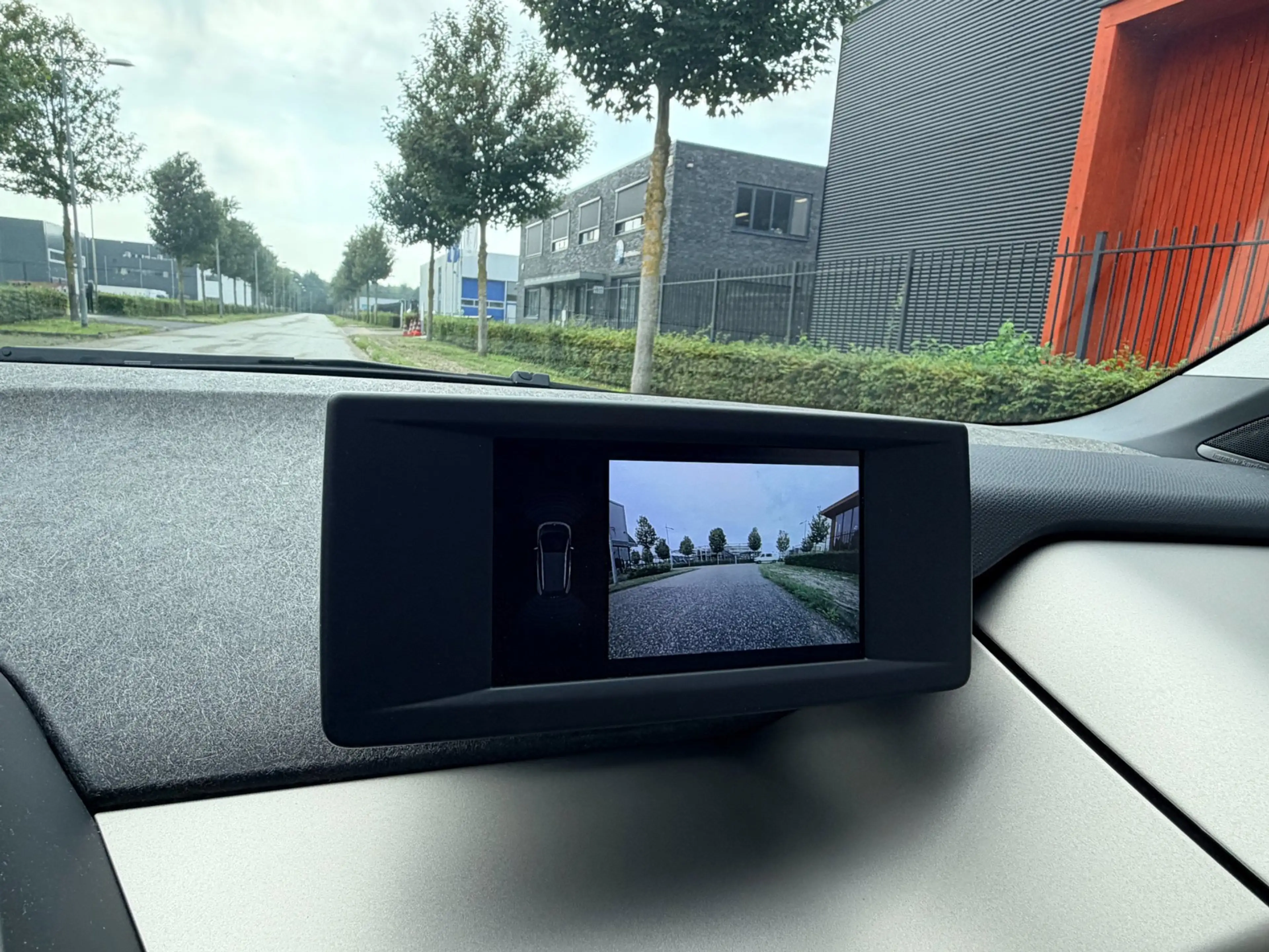 BMW i3 Sportpakket, H&K, stoelverwarming, camera — photo 22
