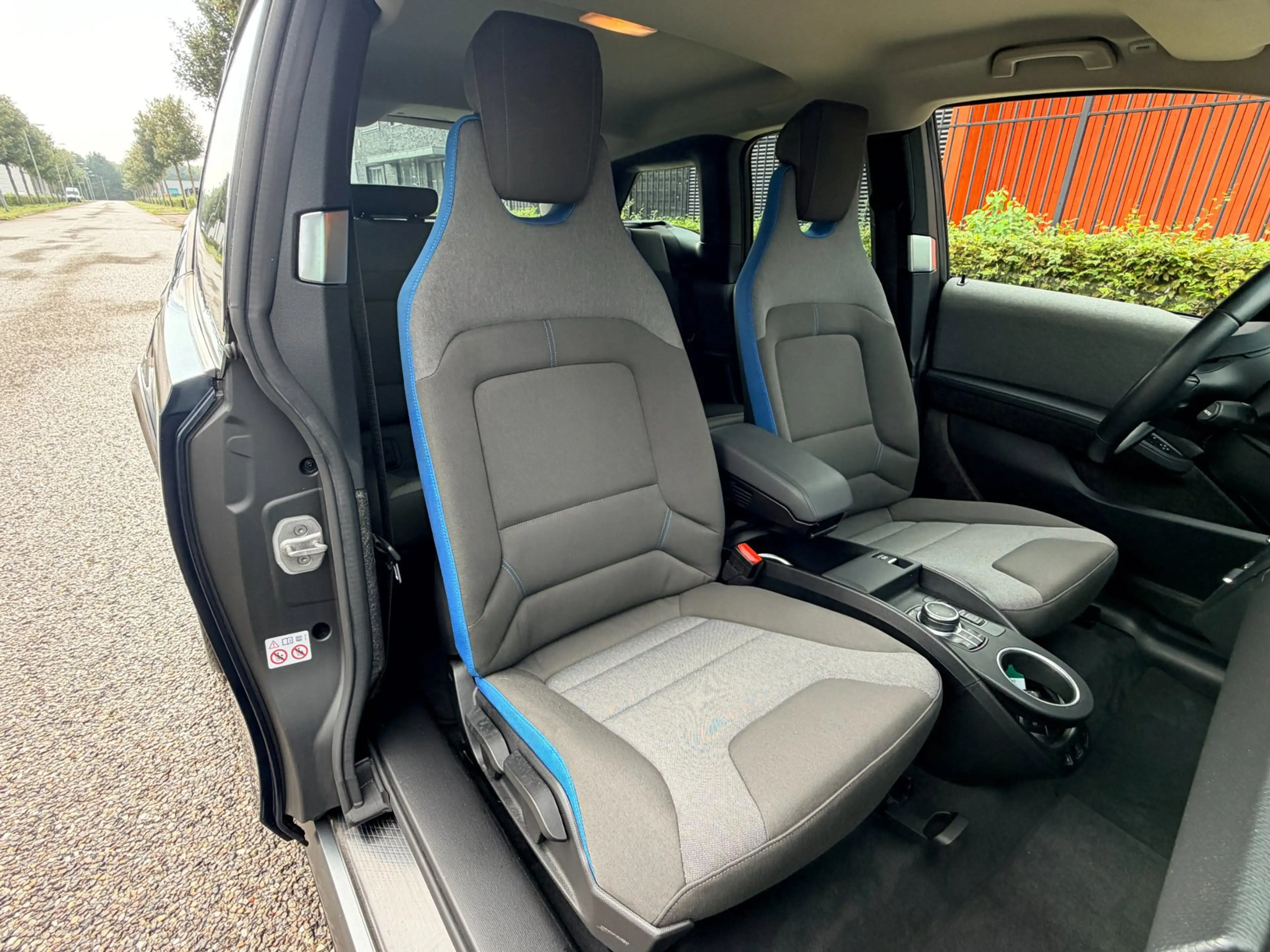 BMW i3 Sportpakket, H&K, stoelverwarming, camera — photo 3
