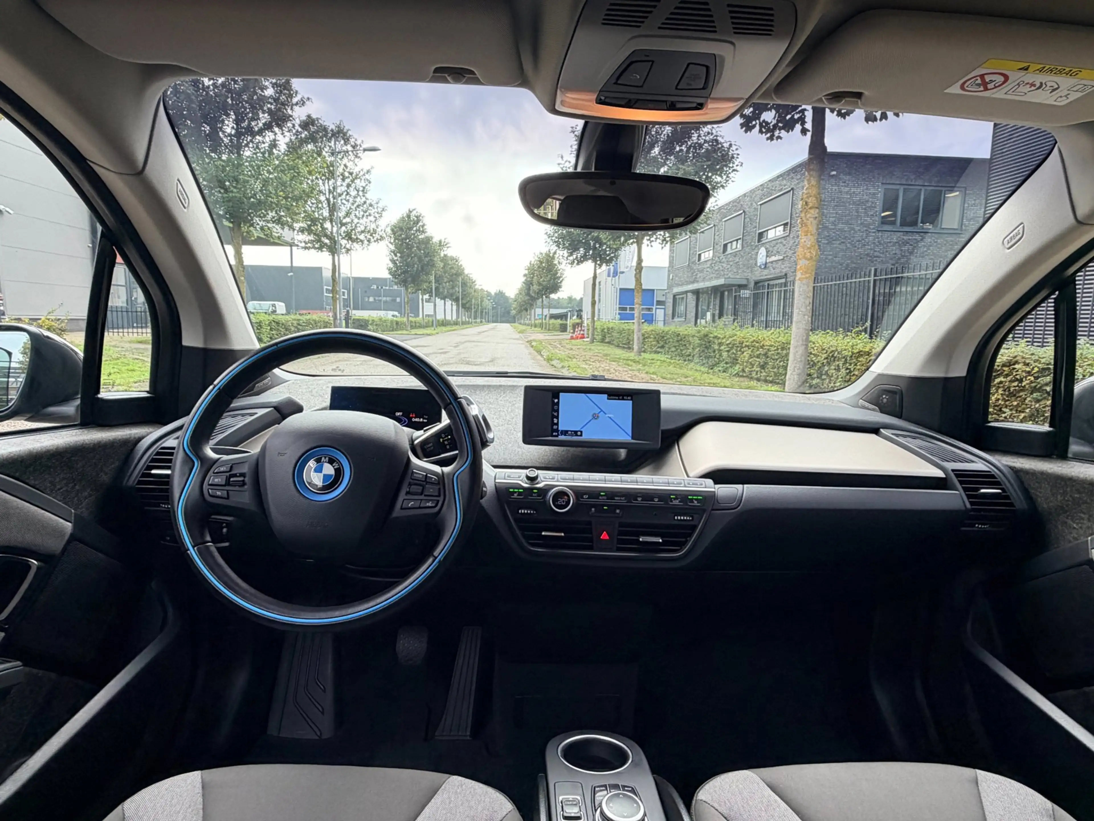 BMW i3 Sportpakket, H&K, stoelverwarming, camera — photo 11
