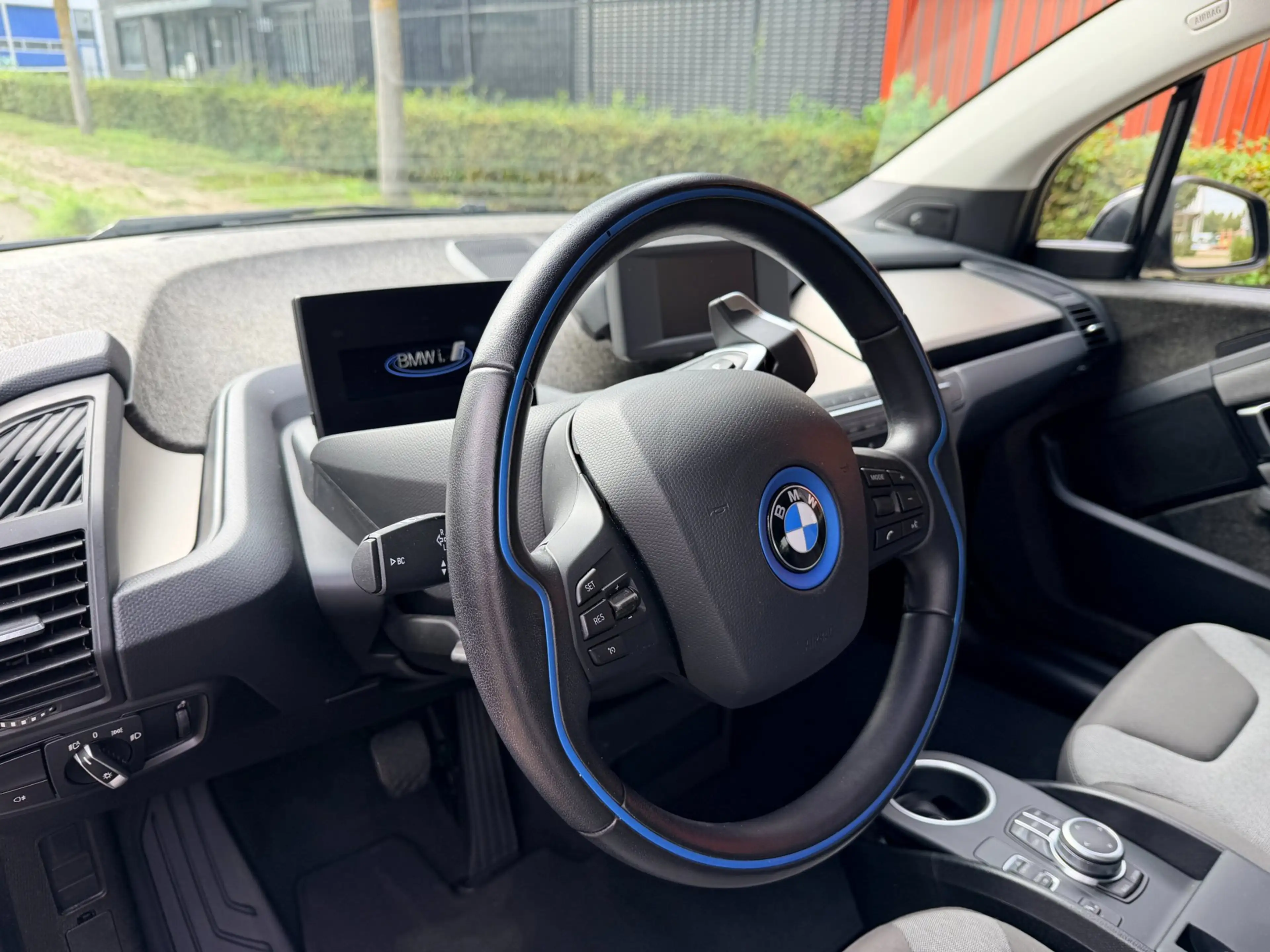 BMW i3 Sportpakket, H&K, stoelverwarming, camera — photo 10