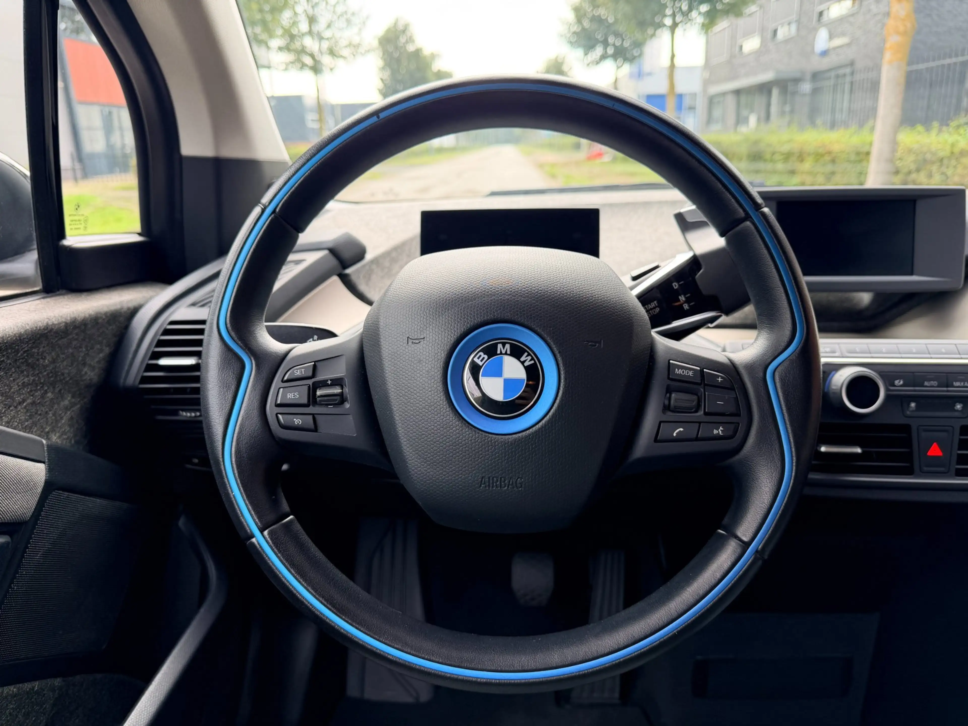 BMW i3 Sportpakket, H&K, stoelverwarming, camera — photo 8