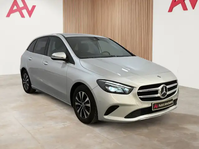 Mercedes-Benz B-Class view 3