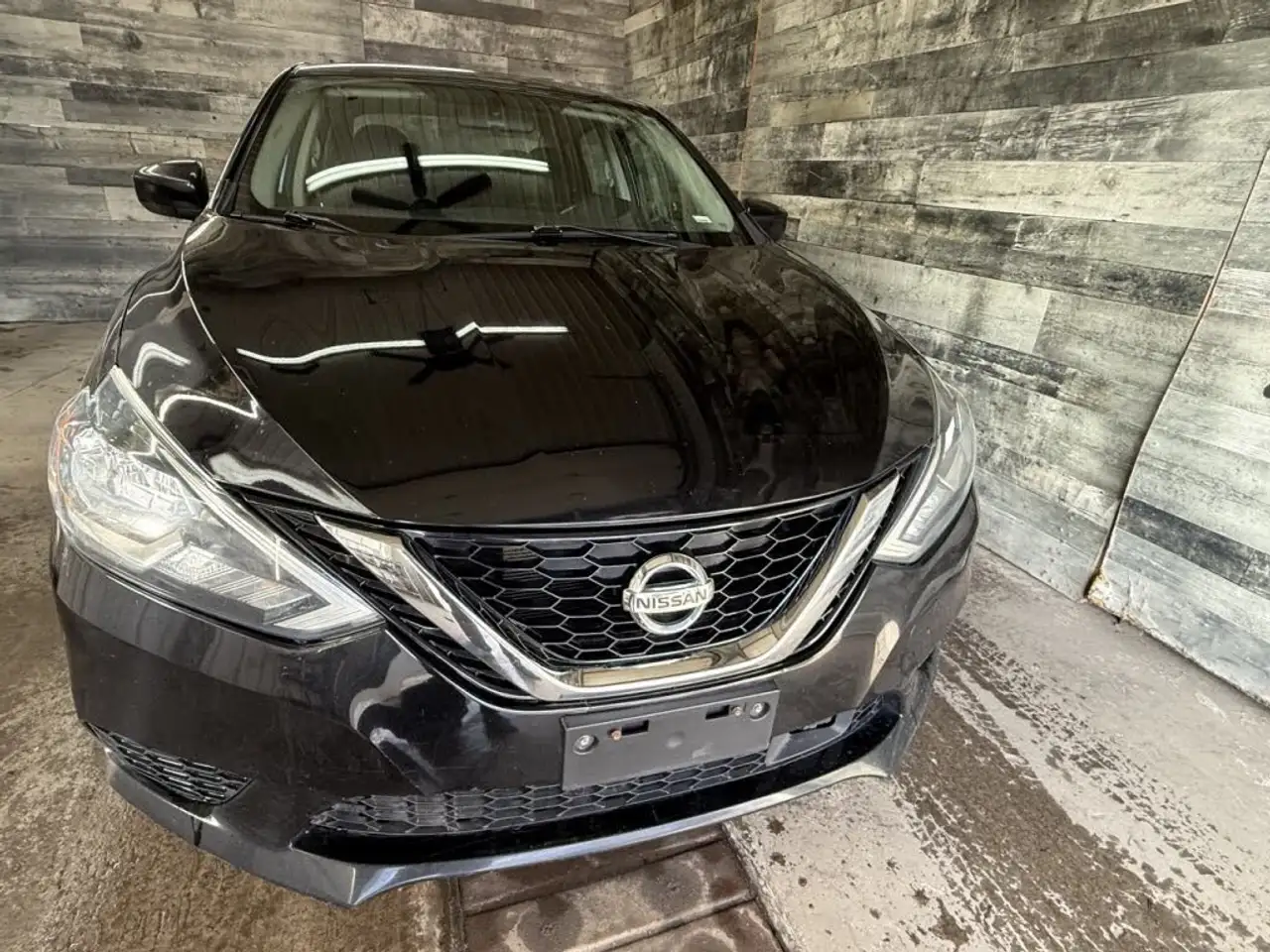Nissan Sentra снимка Nissan Sentra