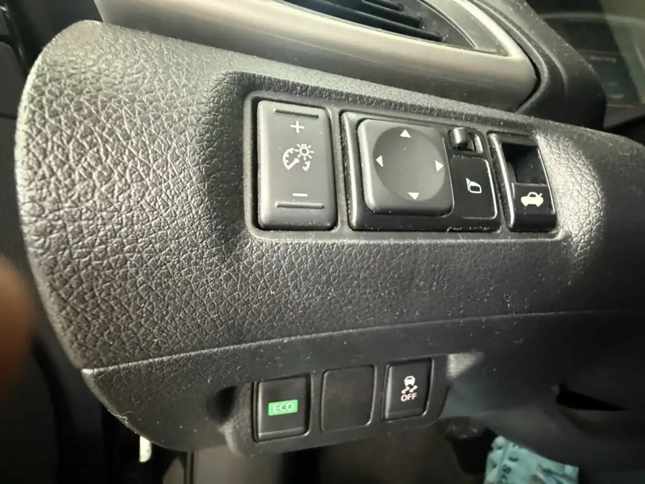 Nissan Sentra снимка Nissan Sentra