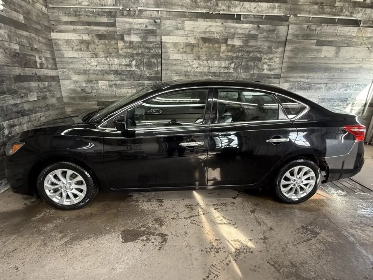 Nissan Sentra снимка Nissan Sentra
